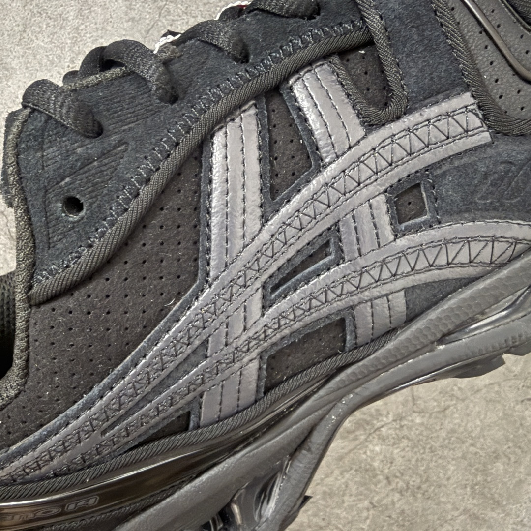图片[4]-【Zok版本】TB x Kayano 14 联名 ASICS x Thom Browne x GEL-KAYANO 14 亚瑟士系列复古舒适织物合成革减震防滑耐磨低帮休闲跑步鞋 私人订单 顶级版本 原版采购1比1开发 配件齐 原装纸板楦头 独家私模五层组合大底 原厂定制缓震硅胶加持 原盒原配 官方四联吊牌 一比一同步原鞋工艺和用料 鞋面原厂“三明治”多层网布 区别其他同价版本 鞋垫采用原厂OrthoLite欧索莱材质 非普通海玻璃鞋垫 后跟一样采用了GEL缓震胶 整体系列设计非常的科技感 锻炼跑步的同时让你一样时尚百搭 尺码：36 37 37.5 38 39 39.5 40 40.5 41.5 42 42.5 43.5 44 44.5 45 46.5 47-选品中心