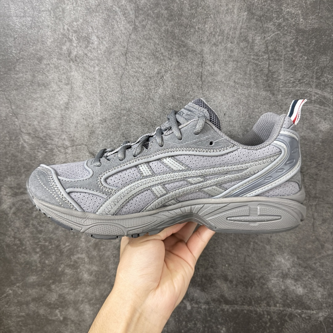图片[2]-【Zok版本】TB x Kayano 14 联名 ASICS x Thom Browne x GEL-KAYANO 14 亚瑟士系列复古舒适织物合成革减震防滑耐磨低帮休闲跑步鞋 私人订单 顶级版本 原版采购1比1开发 配件齐 原装纸板楦头 独家私模五层组合大底 原厂定制缓震硅胶加持 原盒原配 官方四联吊牌 一比一同步原鞋工艺和用料 鞋面原厂“三明治”多层网布 区别其他同价版本 鞋垫采用原厂OrthoLite欧索莱材质 非普通海玻璃鞋垫 后跟一样采用了GEL缓震胶 整体系列设计非常的科技感 锻炼跑步的同时让你一样时尚百搭 尺码：36 37 37.5 38 39 39.5 40 40.5 41.5 42 42.5 43.5 44 44.5 45 46.5 47-选品中心