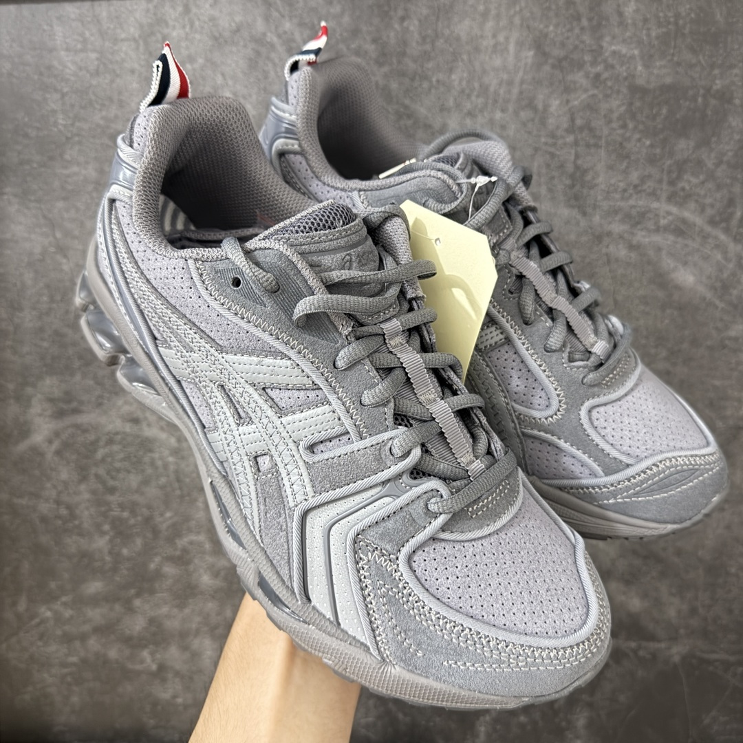 【Zok版本】TB x Kayano 14 联名 ASICS x Thom Browne x GEL-KAYANO 14 亚瑟士系列复古舒适织物合成革减震防滑耐磨低帮休闲跑步鞋 私人订单 顶级版本 原版采购1比1开发 配件齐 原装纸板楦头 独家私模五层组合大底 原厂定制缓震硅胶加持 原盒原配 官方四联吊牌 一比一同步原鞋工艺和用料 鞋面原厂“三明治”多层网布 区别其他同价版本 鞋垫采用原厂OrthoLite欧索莱材质 非普通海玻璃鞋垫 后跟一样采用了GEL缓震胶 整体系列设计非常的科技感 锻炼跑步的同时让你一样时尚百搭 尺码:36 37 37.5 38 39 39.5 40 40.5 41.5 42 42.5 43.5 44 44.5 45 46.5 47-选品中心