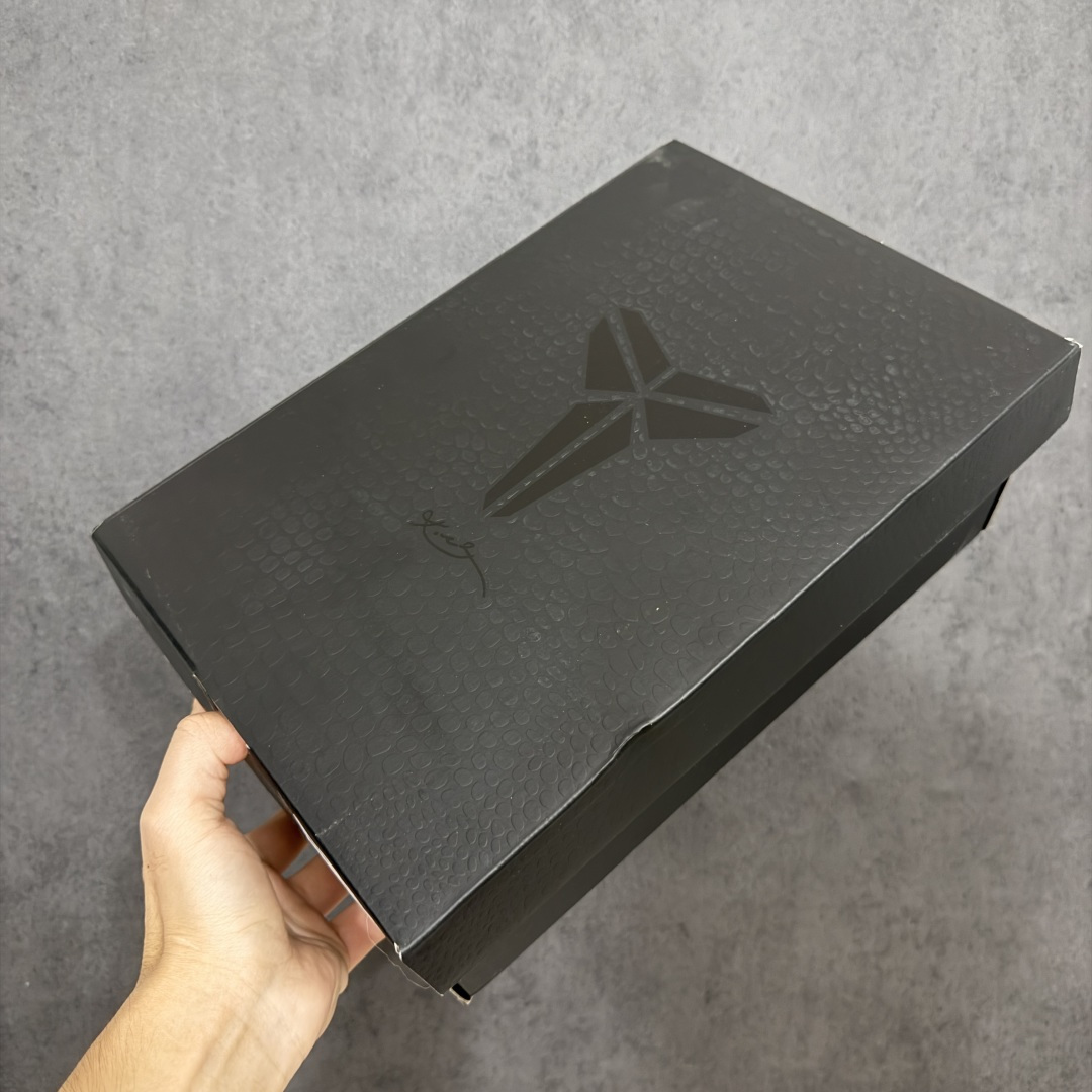 图片[18]-【S2纯原版】科比11代黑金 Nike Kobe VI 科比11 科11 实战篮球鞋 货号：IM4260-001 高端零售 外贸专供品质 市售最高版本 原鞋原数据纸板开发 实战配置直接拉满 真实底模最大48.5 尺码：40 40.5 41 42 42.5 43 44 44.5 45 46 47.5 48.5 ⚠️偏小0.5-1码-选品中心