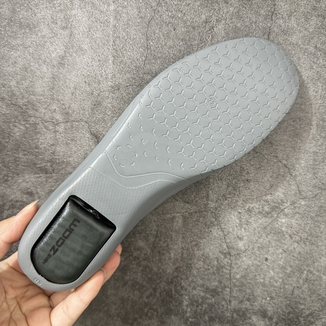 图片[13]-【S2纯原版】科比11代黑金 Nike Kobe VI 科比11 科11 实战篮球鞋 货号：IM4260-001 高端零售 外贸专供品质 市售最高版本 原鞋原数据纸板开发 实战配置直接拉满 真实底模最大48.5 尺码：40 40.5 41 42 42.5 43 44 44.5 45 46 47.5 48.5 ⚠️偏小0.5-1码-选品中心