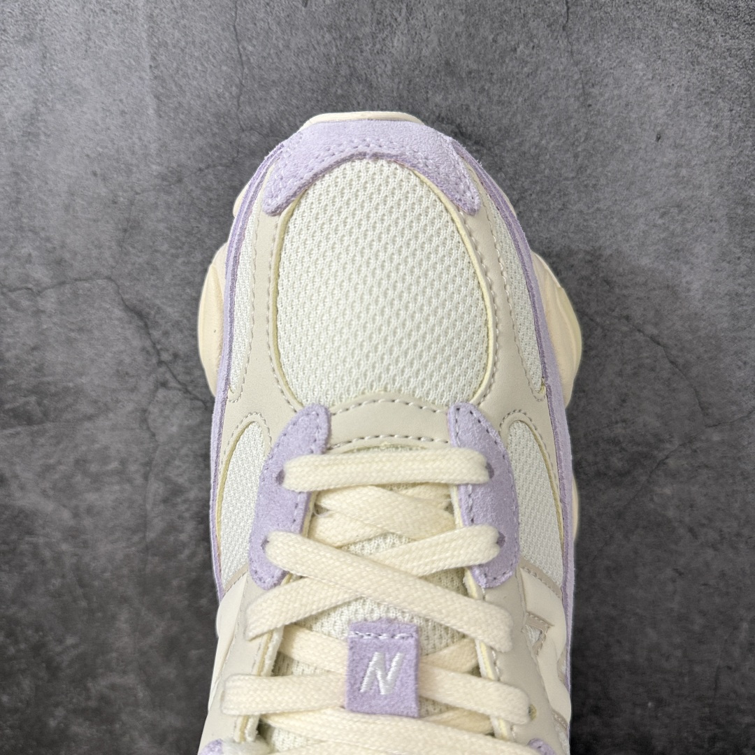 图片[5]-【纯原版】 New Balance NB9060 联名款 复古休闲运动慢跑鞋 U90607O1 全套原楦原纸板原厂数据开发 进口三明治网面 原装进口翻毛皮料正确绒感卡色 正确中底拉帮中底网布细节 原厂标裁 带紫光防伪 定制后跟透明水晶模块 冲裁组合 大底贴合程度胶水上色把控完美 整洁度挑战全网艺术家 多道序QC把关品质完善 匠心打造 耗时两个月开发完成 工艺极其复杂难度可想而知 新开独立私模大底 全网唯一正确六层组合大底 高端零售专供产物 尺码：36-46.5-选品中心