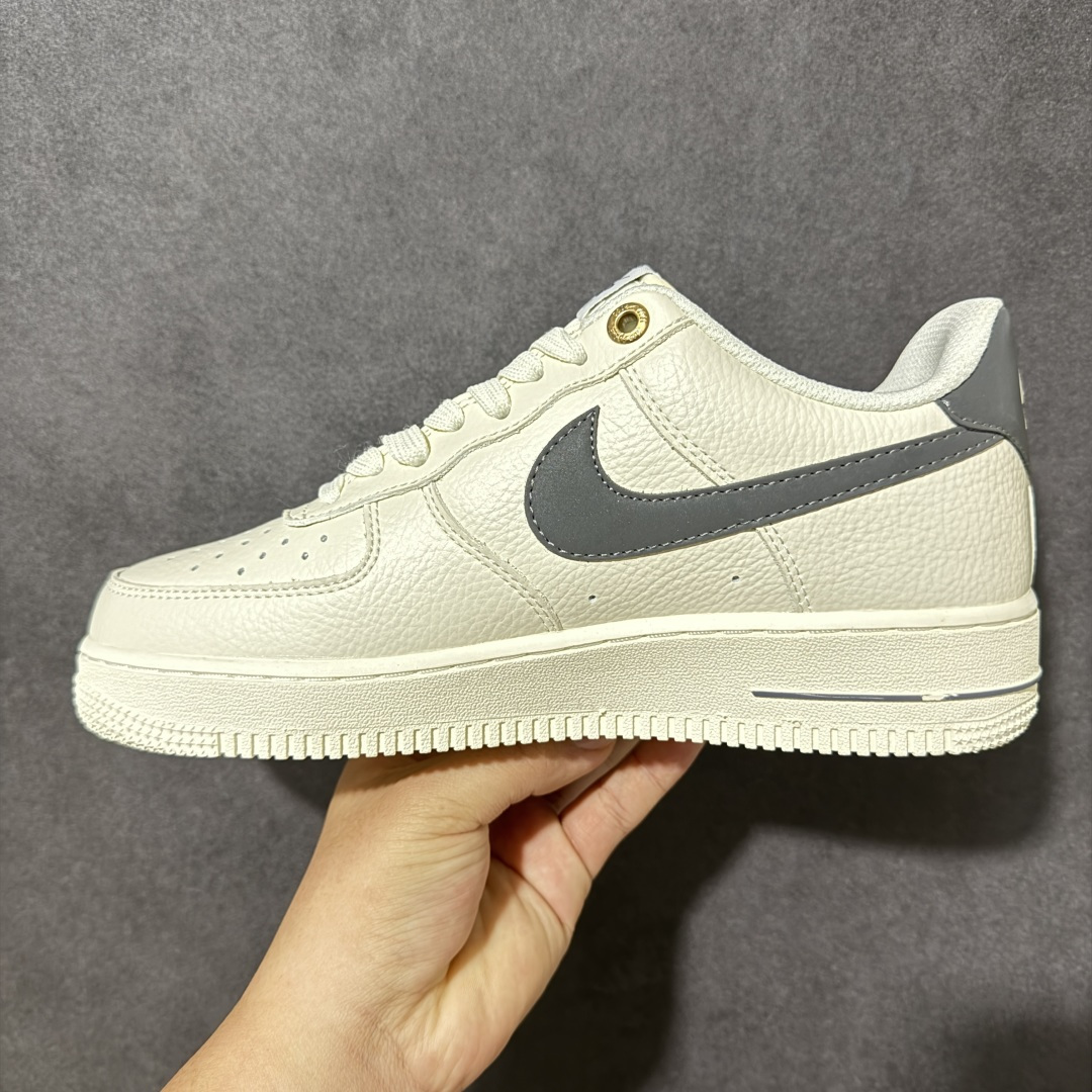 图片[2]-【公司级】Nk Air Force 1’07 Lv8 定制款 空军一号低帮百搭休闲板鞋 定制鞋盒 做工、细节完美 高清洁度 皮革切割边缘无毛边 实拍如图 所见即所得 货号：NK0621-100 尺码：36-40-选品中心