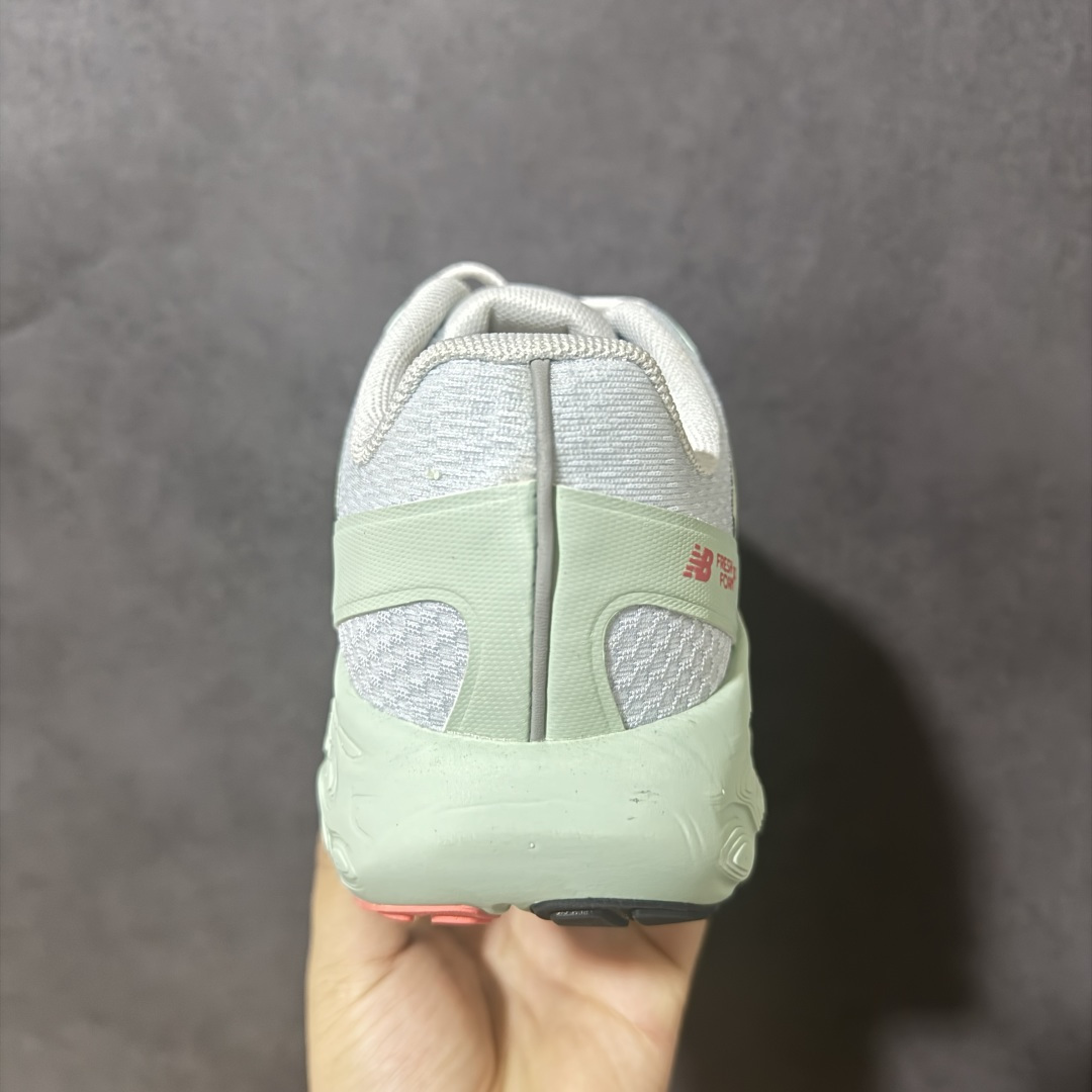 图片[4]-【公司级】New Balance NB Fresh Foam Evoz适耐磨低帮跑步鞋 纯原版本受到Fresh Foam舒适骑行的启发跑鞋将毛绒舒适感提升到一个新的水平这款鞋旨在提供我们柔软 缓震的足底体验采用FreshFoam技术可平衡巅峰性能和一流的缓震性能 货号： UTRNQD 尺码：36-45-选品中心