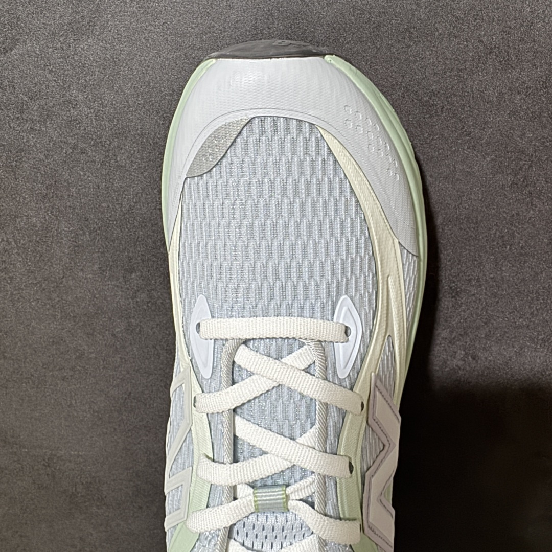 图片[5]-【公司级】New Balance NB Fresh Foam Evoz适耐磨低帮跑步鞋 纯原版本受到Fresh Foam舒适骑行的启发跑鞋将毛绒舒适感提升到一个新的水平这款鞋旨在提供我们柔软 缓震的足底体验采用FreshFoam技术可平衡巅峰性能和一流的缓震性能 货号： UTRNQD 尺码：36-45-选品中心