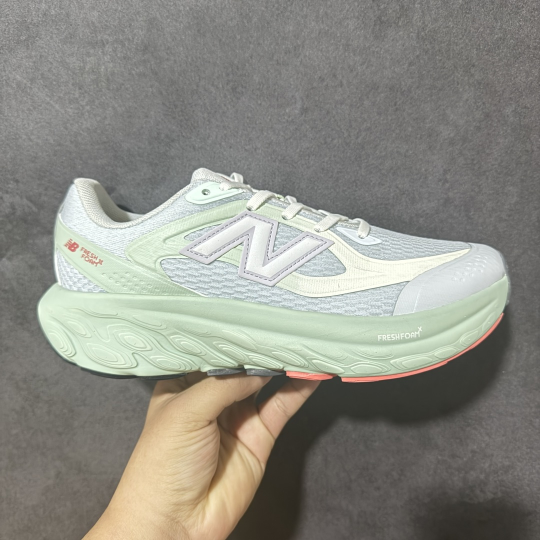 【公司级】New Balance NB Fresh Foam Evoz适耐磨低帮跑步鞋 纯原版本受到Fresh Foam舒适骑行的启发跑鞋将毛绒舒适感提升到一个新的水平这款鞋旨在提供我们柔软 缓震的足底体验采用FreshFoam技术可平衡巅峰性能和一流的缓震性能 货号： UTRNQD 尺码：36-45-选品中心