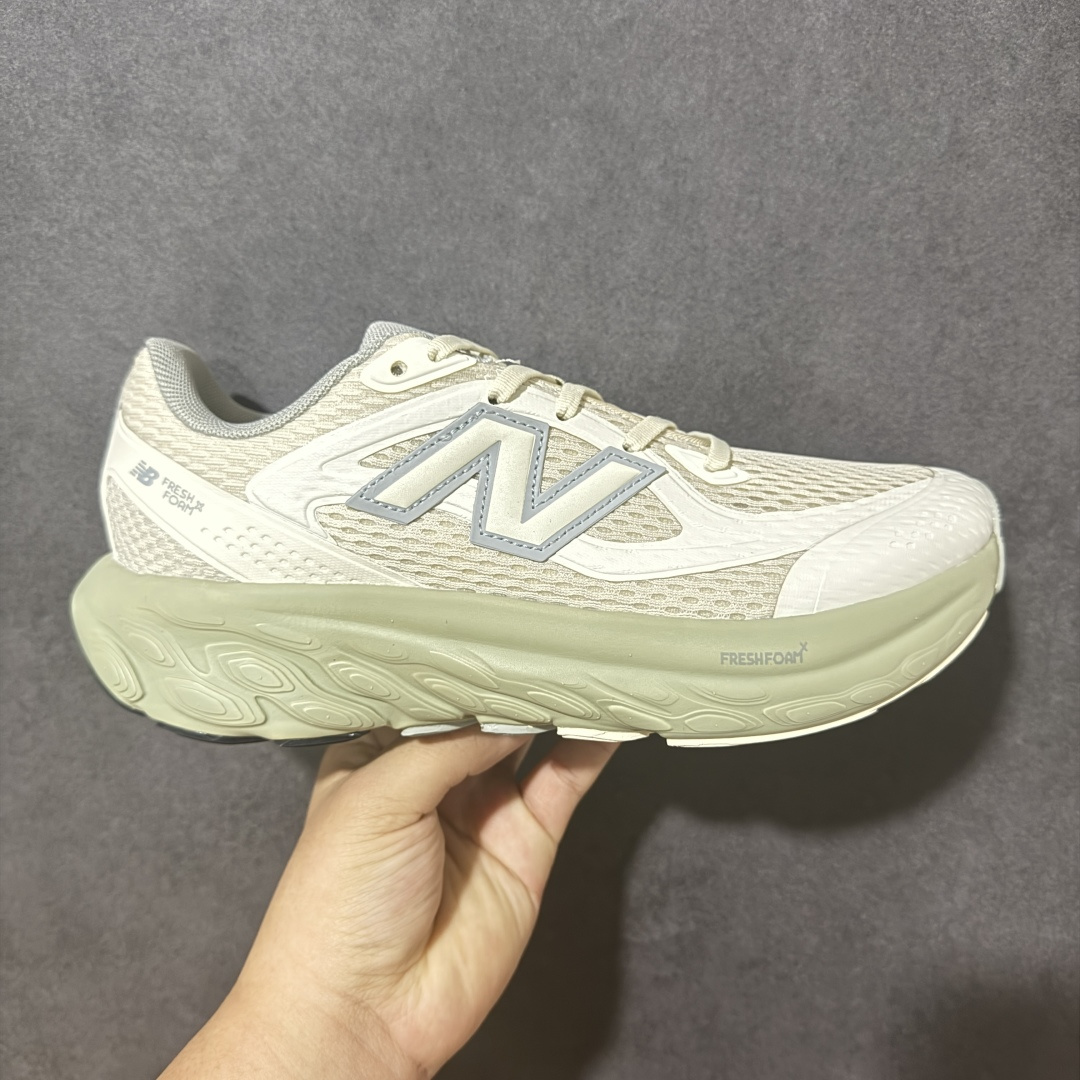 【公司级】New Balance NB Fresh Foam Evoz适耐磨低帮跑步鞋 纯原版本受到Fresh Foam舒适骑行的启发跑鞋将毛绒舒适感提升到一个新的水平这款鞋旨在提供我们柔软 缓震的足底体验采用FreshFoam技术可平衡巅峰性能和一流的缓震性能 货号： UTRNWA 尺码：36-45-选品中心