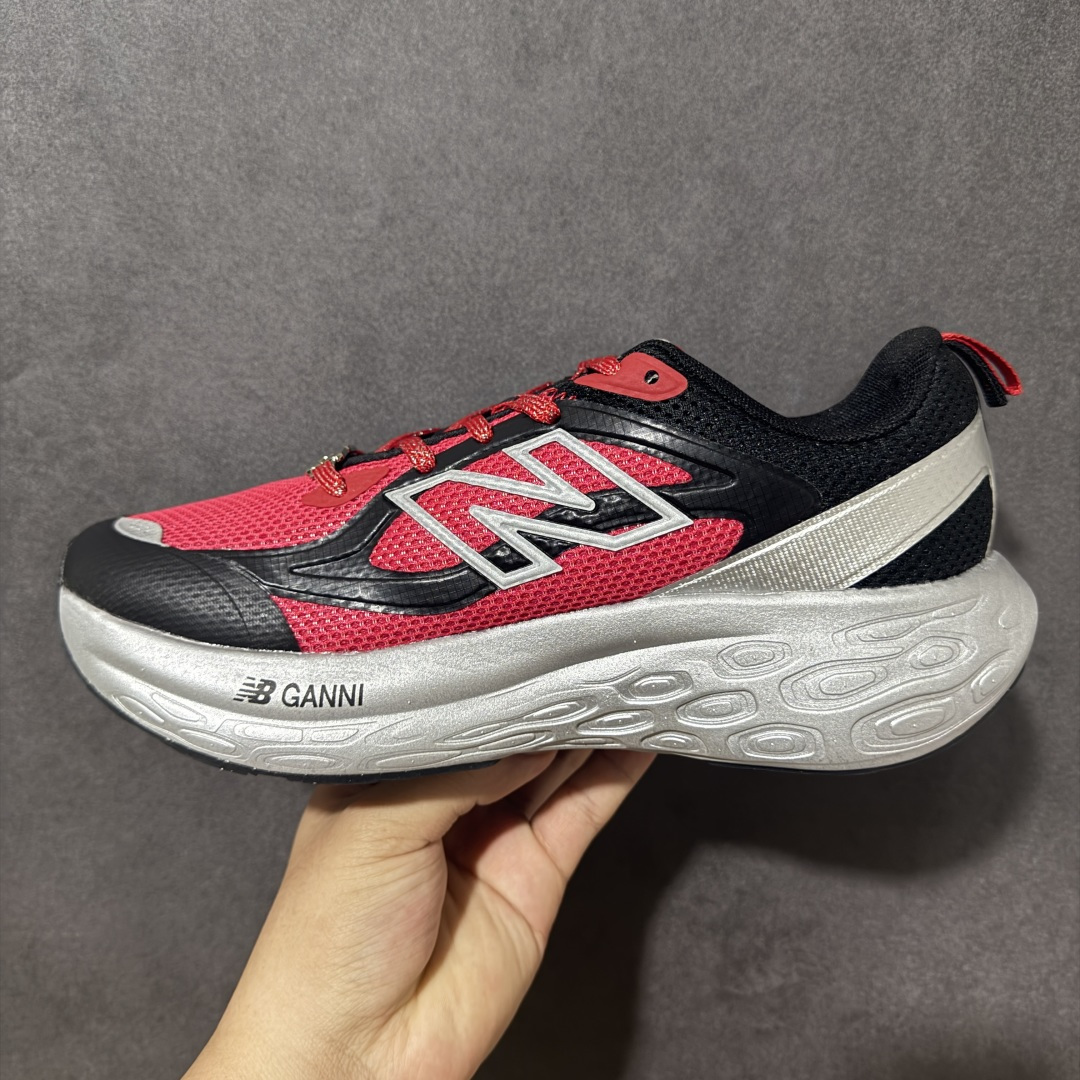 图片[2]-【公司级】New Balance NB Fresh Foam Evoz适耐磨低帮跑步鞋 纯原版本受到Fresh Foam舒适骑行的启发跑鞋将毛绒舒适感提升到一个新的水平这款鞋旨在提供我们柔软 缓震的足底体验采用FreshFoam技术可平衡巅峰性能和一流的缓震性能 货号： UTRNGA 尺码：36-45-选品中心