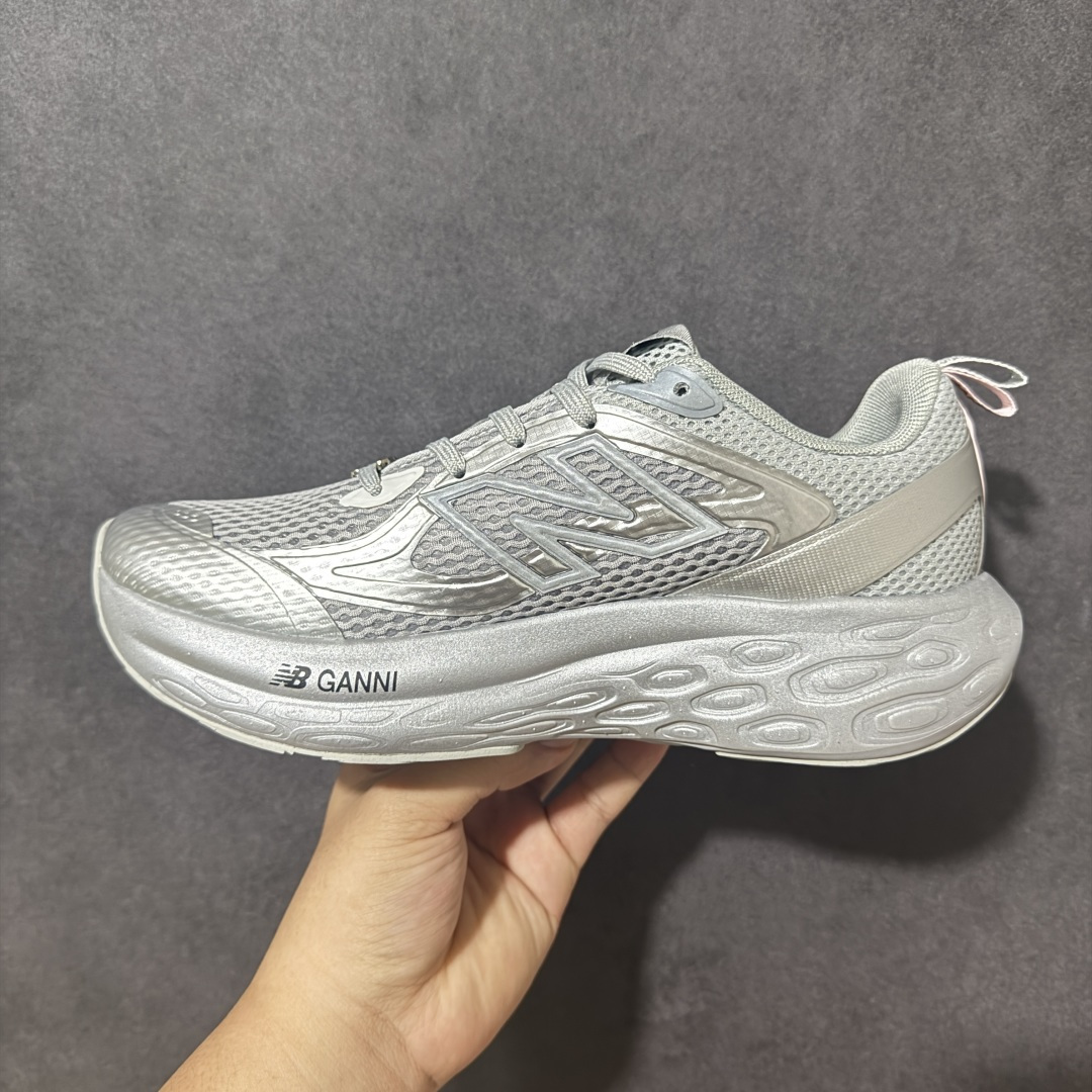 图片[2]-【公司级】New Balance NB Fresh Foam Evoz适耐磨低帮跑步鞋 纯原版本受到Fresh Foam舒适骑行的启发跑鞋将毛绒舒适感提升到一个新的水平这款鞋旨在提供我们柔软 缓震的足底体验采用FreshFoam技术可平衡巅峰性能和一流的缓震性能 货号： UTRNGN 尺码：36-45-选品中心