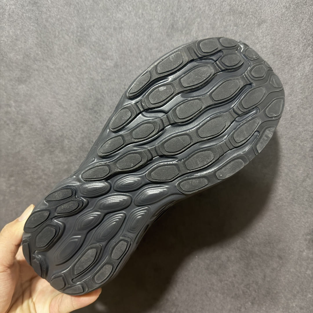 图片[9]-【公司级】New Balance NB Fresh Foam Evoz适耐磨低帮跑步鞋 纯原版本受到Fresh Foam舒适骑行的启发跑鞋将毛绒舒适感提升到一个新的水平这款鞋旨在提供我们柔软 缓震的足底体验采用FreshFoam技术可平衡巅峰性能和一流的缓震性能 货号： UTRNWD 尺码：36-45-选品中心