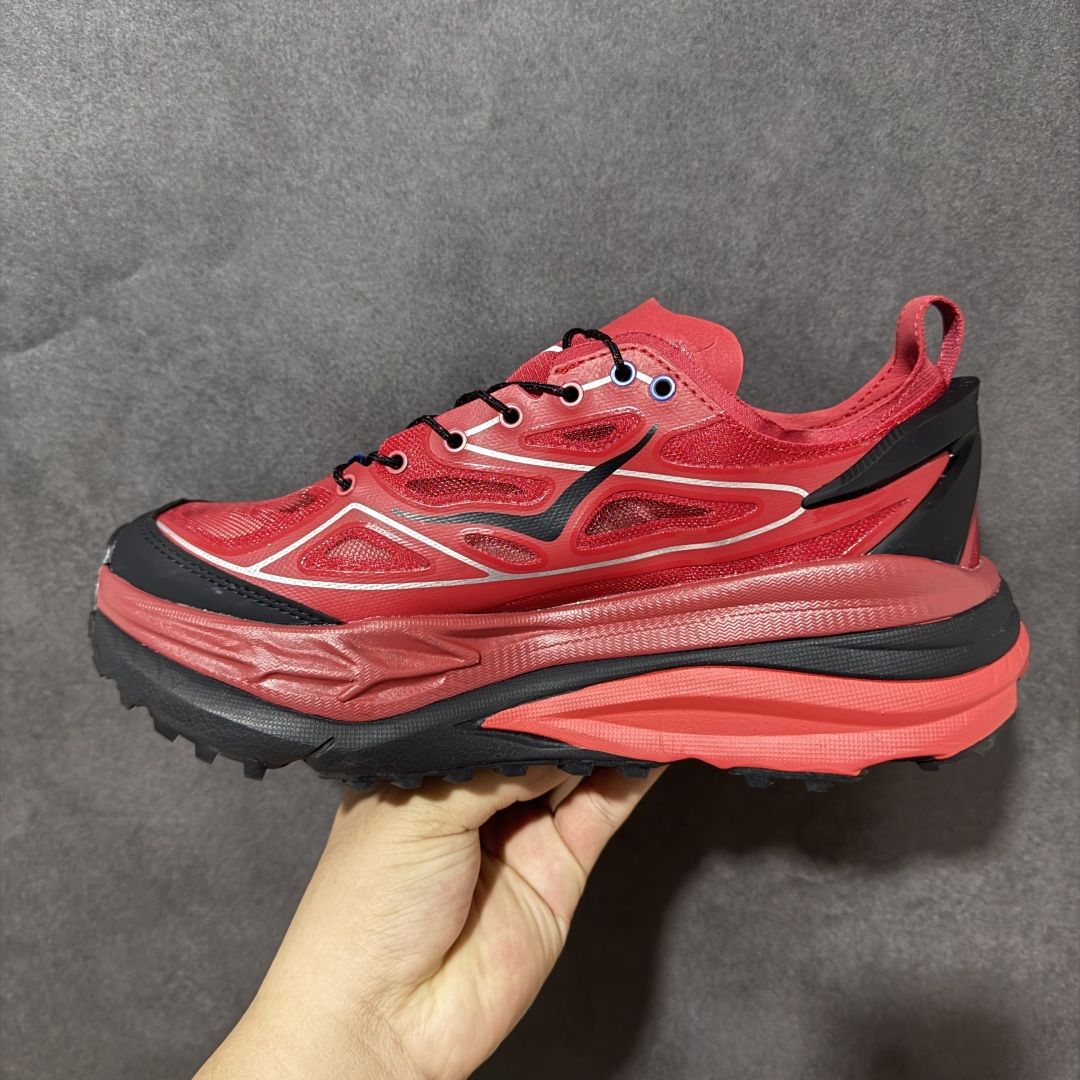 图片[2]-【公司级】Hoka One One Stinson 7 厚底 舒适防滑 轻便减震 低帮专业越野跑步鞋 新型缓震材料 使你的身体对鞋子的缓震和支撑特性依赖变少 从而增加自身的下肢力量 鞋底防滑性能在下坡的石板台阶和原始路面都有很好的表 HOKA血统属性厚底设计 在快速下坡时起到缓震保护作用减少重力给予脚踝 膝部 髋关节等处带来的冲击力 货号：1168931 尺码： 36 36.5 37 38 38.5 39 40 40.5 41 42 42.5 43 44 45-选品中心
