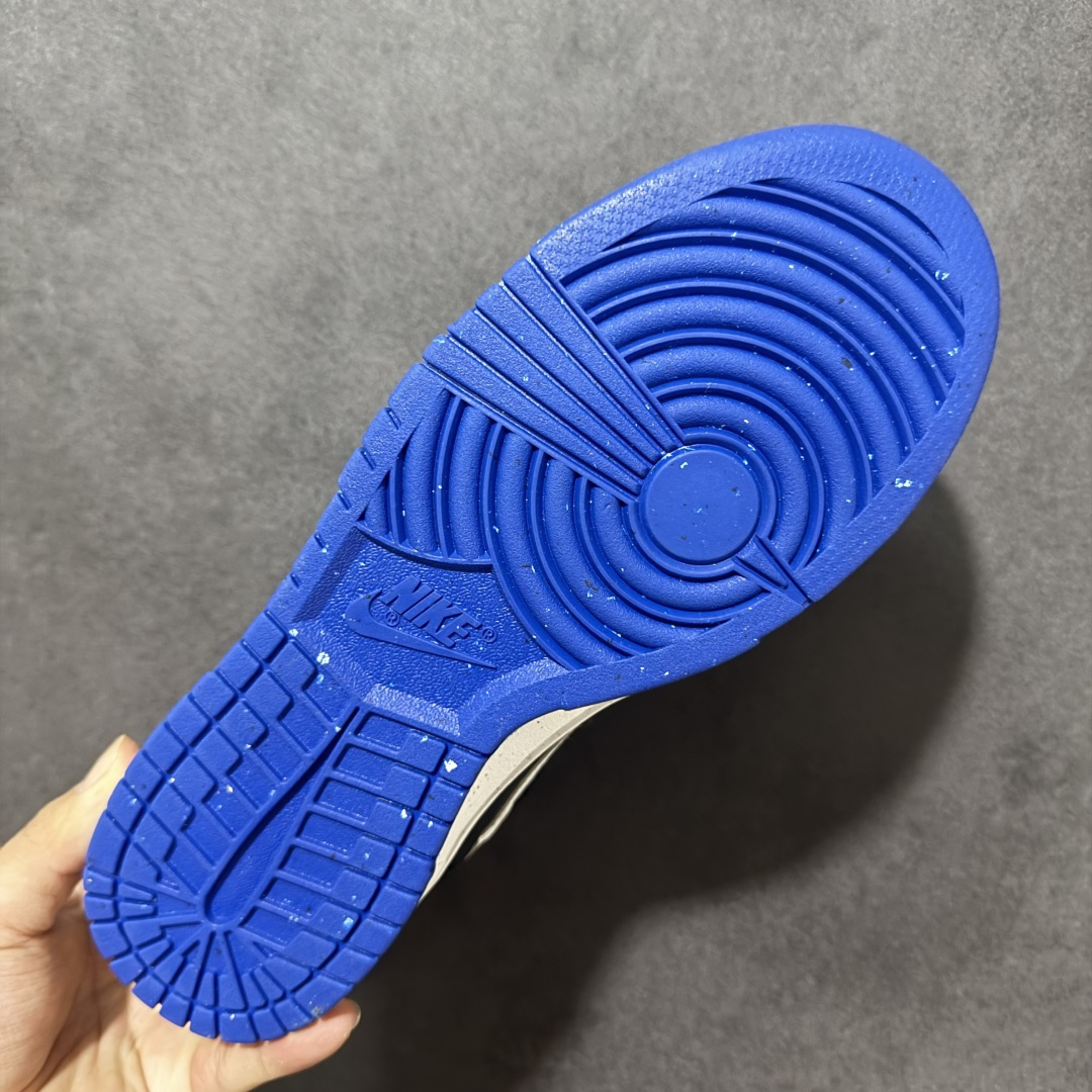 图片[9]-【公司级】Nike Big Nike Low Lux 全系配色陆续出货-黑水蓝 大厂纯原品质出货 超高清洁度 皮料切割干净无任何毛边 细节完美 于经典复古风格的休闲板鞋，整体是低饱和度的复古配色，百搭且自带“美式复古感”。鞋后跟的“NIKE”字母标识，也是这一系列的标志性设计 细节感满满，复古氛围狠狠拿捏！全系经典复古永不过时！ 货号：355152-018 尺码：36 36.5 37.5 38 38.5 39 40 40.5 41 42 42.5 43 44 44.5 45-选品中心