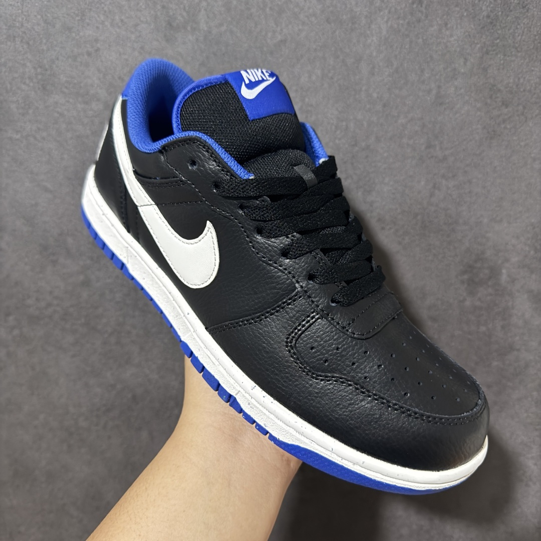 图片[3]-【公司级】Nike Big Nike Low Lux 全系配色陆续出货-黑水蓝 大厂纯原品质出货 超高清洁度 皮料切割干净无任何毛边 细节完美 于经典复古风格的休闲板鞋，整体是低饱和度的复古配色，百搭且自带“美式复古感”。鞋后跟的“NIKE”字母标识，也是这一系列的标志性设计 细节感满满，复古氛围狠狠拿捏！全系经典复古永不过时！ 货号：355152-018 尺码：36 36.5 37.5 38 38.5 39 40 40.5 41 42 42.5 43 44 44.5 45-选品中心