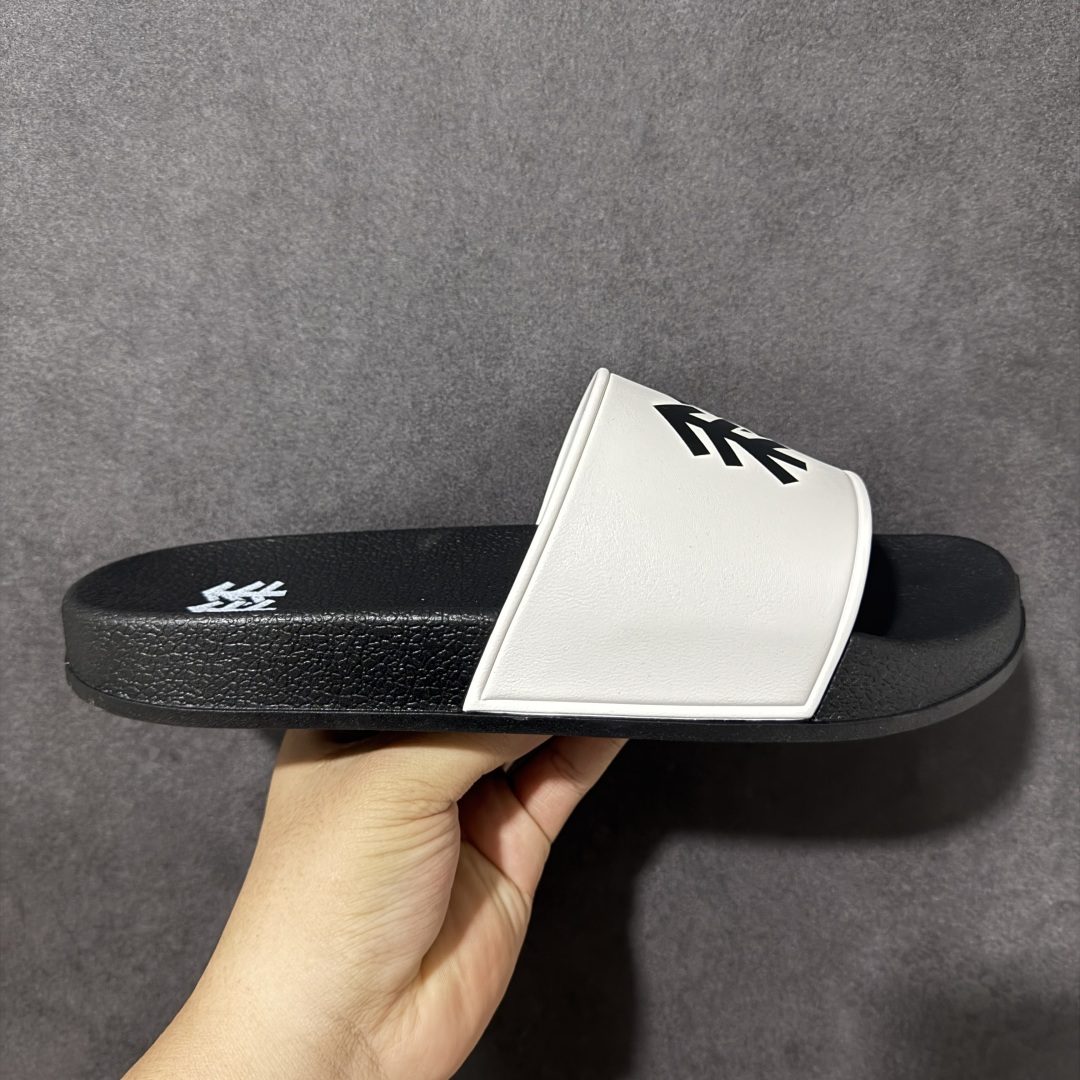 【莞产版本】Kolon Sport可隆街头沙滩拖鞋情侣款 进口天然橡胶大底 超舒适顶级脚感 纳米纹防滑内底 防滑吸盘鞋底 踩浓浓屎感 秒杀市面一切版本 尺码：36 37 38 39 40 41 42 43 44 45 46 47-选品中心