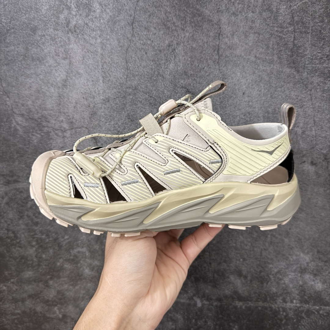 图片[2]-【公司级】HOKA ONE ONE Hopara 徒步溯溪凉鞋 #原版原数据档案 #细节一致拉满原ZP #大头匹配度高达95➕不歪头 #好货不怕晚出 喜欢高品质的随意对比🆚 HOKA ONE ONE Hopara 溯溪凉鞋 采用超厚中底 兼具轻盈脚感和出众缓震 独特的抓地纹理大底设计 防滑且提供优异的抓地力。一款专为极限运动和长距离徒步而设计的凉鞋 上脚百搭 户外颜值的担当 货号：1123112/SSDD 尺码：36 36.5 37.5 38 38.5 39 40 40.5 41 42 42.5 43 44 45-选品中心