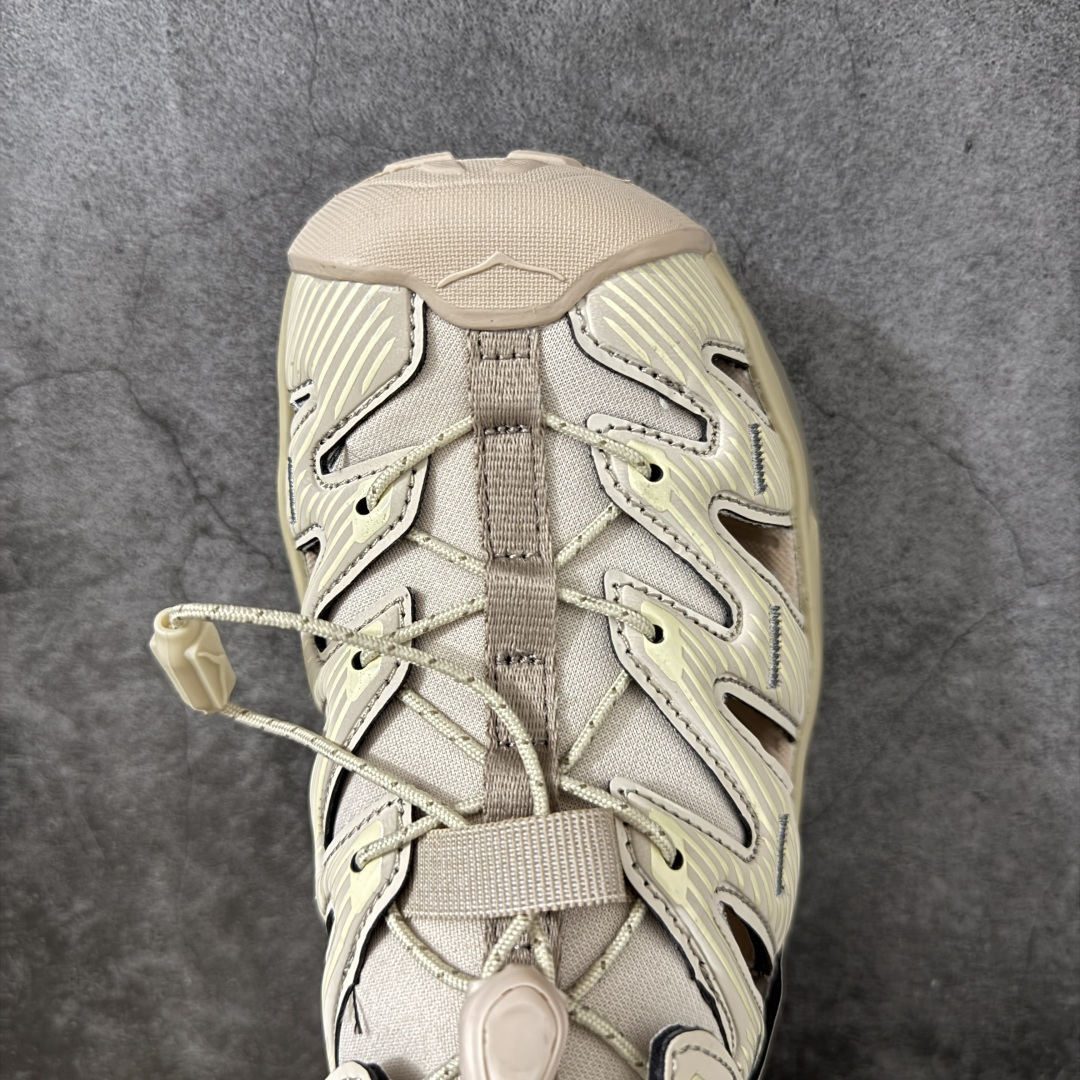 图片[5]-【公司级】HOKA ONE ONE Hopara 徒步溯溪凉鞋 #原版原数据档案 #细节一致拉满原ZP #大头匹配度高达95➕不歪头 #好货不怕晚出 喜欢高品质的随意对比🆚 HOKA ONE ONE Hopara 溯溪凉鞋 采用超厚中底 兼具轻盈脚感和出众缓震 独特的抓地纹理大底设计 防滑且提供优异的抓地力。一款专为极限运动和长距离徒步而设计的凉鞋 上脚百搭 户外颜值的担当 货号：1123112/SSDD 尺码：36 36.5 37.5 38 38.5 39 40 40.5 41 42 42.5 43 44 45-选品中心