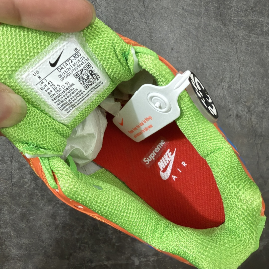 图片[7]-【TK纯原版】Nike Air Max Plus TN x Supreme 联名气垫系列跑鞋 DA1472-300 全新一比一高端版本 真正的市场T1品质 更多配色陆续出货 真正的用心研发 一点一点抠出来的 品质 品控细节 随便闭眼对比市场任何版本 全套原纸板楦头开发 完美呈现版型 工艺流程均与原鞋保持一致 Turned Air 中底缓震技术 鞋面弧度与大底弧度一致 鞋头正确TPU材质 鞋面高频TPU材质1.0厚度 原鞋一致层次感 超越公司货的品控标准 多道QC质检 货号： 尺码： 40.5 41 42 42.5 43 44 44.5 45 46 47.5 48.5-选品中心