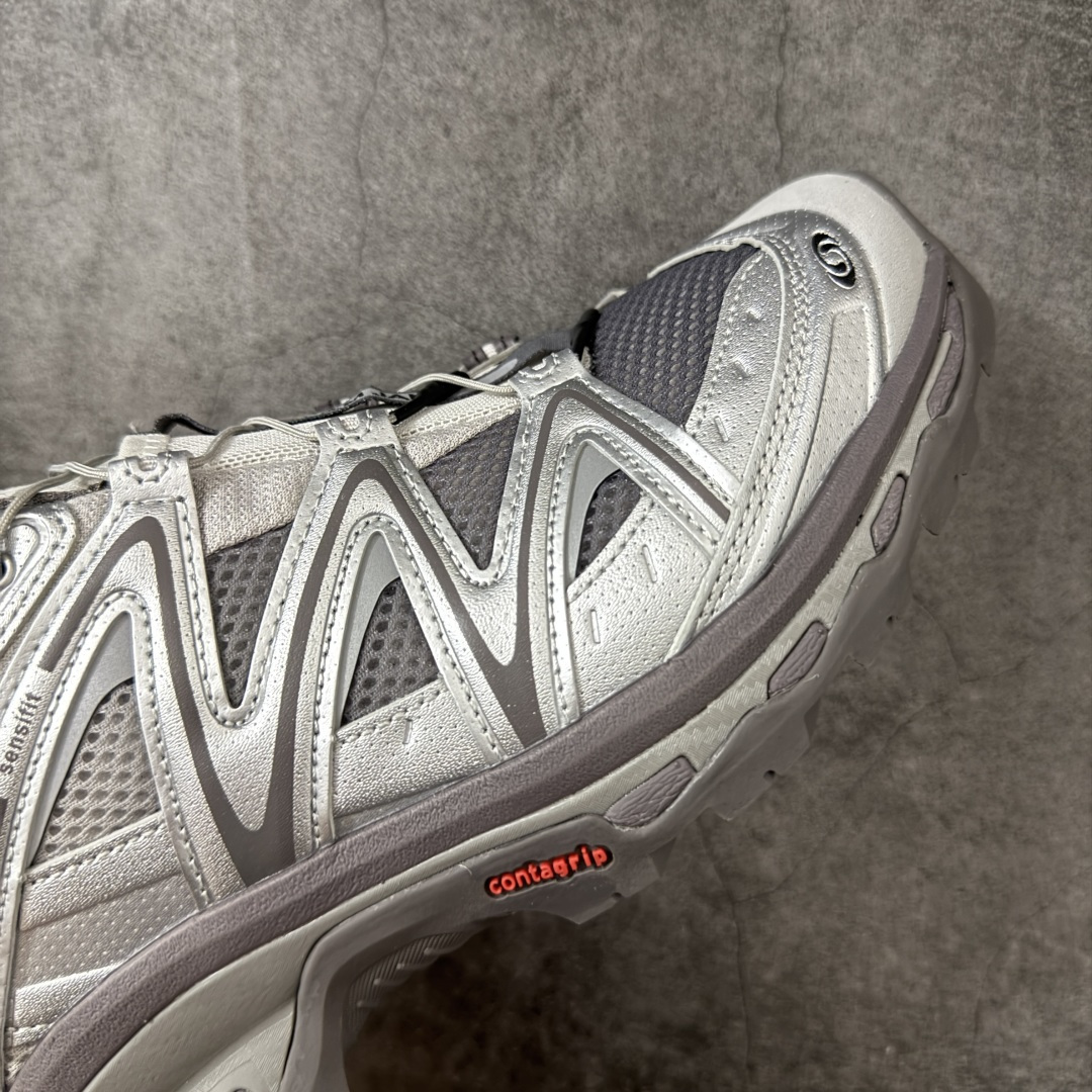 图片[6]-【纯原K版套盒】Salomon XT-QUEST ADV 萨洛蒙情侣款户外机能鞋 灰银色 474193 全新品质 巅峰之作 所有配色均购物原版拆解1：1开发 原材料打造 非市场公版便宜货 私模大底 清洁度比市场所有版本都高 全套原纸板楦头开发 原厂网布配套 确保原汁原味 完美呈现版型 原档数据独家私模五层组合大底 原装Ortholite轻量化鞋垫 中底布带钢印编号 原厂TPU锁扣 进口港宝加持 后跟自然饱满 还原公司包裹性 鞋面采用SENSIFT贴合技术 全方位贴合包裹脚型 鞋跟部鞋底牵引设计 提供强大的抓地性能 更适应野外崎岖不平的道路 其4D ADVANCED CHASSIS底盘 材料轻量大化 钉齿设计更具稳定性 防护性 鞋底易磨损区运用CONTAGRIP高耐磨材料 应对城市硬质路面长距离跑考验 尺码：36 36.5 37.5 38 38.5 39 40 40.5 41 42 42.5 43 44 45 46-选品中心