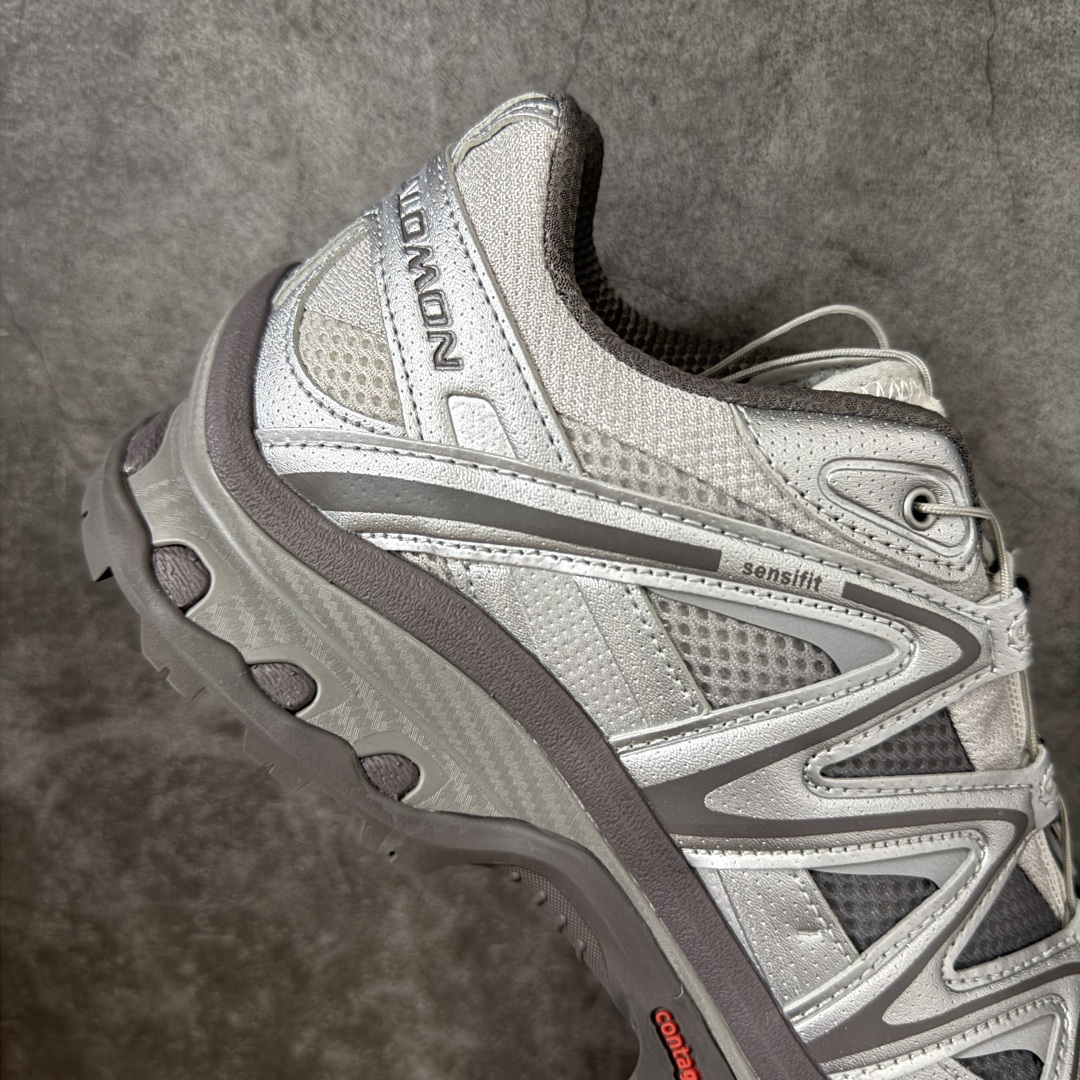 图片[7]-【纯原K版套盒】Salomon XT-QUEST ADV 萨洛蒙情侣款户外机能鞋 灰银色 474193 全新品质 巅峰之作 所有配色均购物原版拆解1：1开发 原材料打造 非市场公版便宜货 私模大底 清洁度比市场所有版本都高 全套原纸板楦头开发 原厂网布配套 确保原汁原味 完美呈现版型 原档数据独家私模五层组合大底 原装Ortholite轻量化鞋垫 中底布带钢印编号 原厂TPU锁扣 进口港宝加持 后跟自然饱满 还原公司包裹性 鞋面采用SENSIFT贴合技术 全方位贴合包裹脚型 鞋跟部鞋底牵引设计 提供强大的抓地性能 更适应野外崎岖不平的道路 其4D ADVANCED CHASSIS底盘 材料轻量大化 钉齿设计更具稳定性 防护性 鞋底易磨损区运用CONTAGRIP高耐磨材料 应对城市硬质路面长距离跑考验 尺码：36 36.5 37.5 38 38.5 39 40 40.5 41 42 42.5 43 44 45 46-选品中心