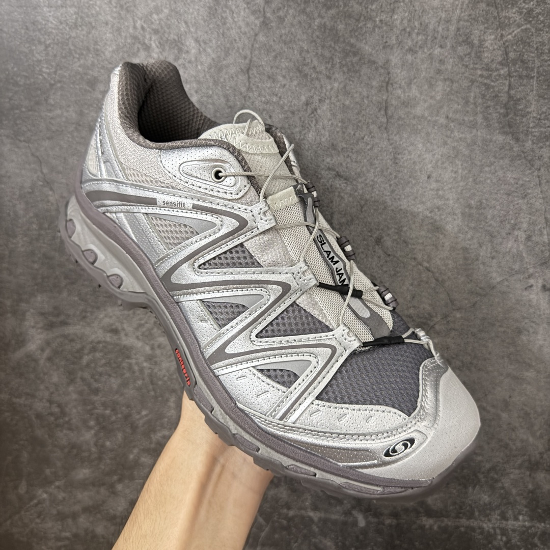 图片[3]-【纯原K版套盒】Salomon XT-QUEST ADV 萨洛蒙情侣款户外机能鞋 灰银色 474193 全新品质 巅峰之作 所有配色均购物原版拆解1：1开发 原材料打造 非市场公版便宜货 私模大底 清洁度比市场所有版本都高 全套原纸板楦头开发 原厂网布配套 确保原汁原味 完美呈现版型 原档数据独家私模五层组合大底 原装Ortholite轻量化鞋垫 中底布带钢印编号 原厂TPU锁扣 进口港宝加持 后跟自然饱满 还原公司包裹性 鞋面采用SENSIFT贴合技术 全方位贴合包裹脚型 鞋跟部鞋底牵引设计 提供强大的抓地性能 更适应野外崎岖不平的道路 其4D ADVANCED CHASSIS底盘 材料轻量大化 钉齿设计更具稳定性 防护性 鞋底易磨损区运用CONTAGRIP高耐磨材料 应对城市硬质路面长距离跑考验 尺码：36 36.5 37.5 38 38.5 39 40 40.5 41 42 42.5 43 44 45 46-选品中心