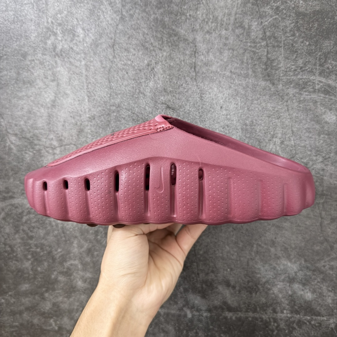 图片[2]-【XP纯原】Nike Mind 001 神经科学足底按摩包头拖鞋 棕红色 HQ4309-601 同源ZP原材 匠心打造 🔹原厂MD一体发泡大底：全套原模开版，渐变雾面哑光喷漆，柔软回弹和ZP完全一致。 🔹22颗独立PEBAX泡棉按摩底：黑科技活塞式按摩脚感，踩下去的Q弹感和ZP无差。 🔹正确组合大底：鞋头前后跟橡胶贴片，耐磨防滑，细节还原到每一处。 🔹高还原细节：TPU电镀银Swoosh、针织透气鞋舌、高弹原鞋垫，清洁度拉满。 尺码：36 36.5 37.5 38 38.5 39 40 40.5 41 42 42.5 43 44 44.5 45 46 47.5 48.5 49.5 50.5 ⚠️尺码提示：偏小一码，建议拍大一码，脚感更舒适。-选品中心