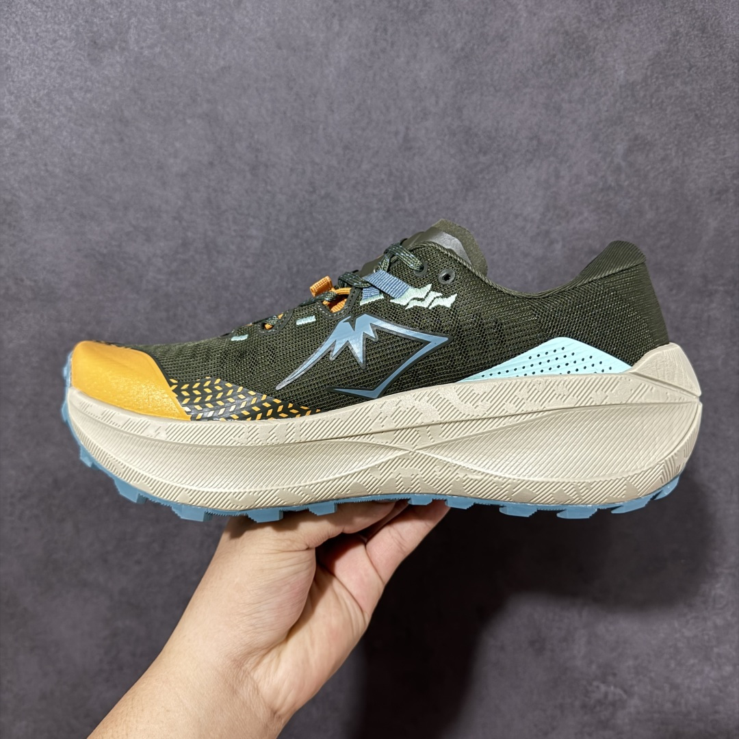 图片[2]-【公司级】ASICS GEL-TRABUCO MAX 5 亚瑟士 网面透气 耐磨 越野跑步鞋 这双鞋的外观设计超级吸引人 简约大气 色彩搭配也很时尚 ASICS亚瑟士的独家GEL缓震科技 在跑步过程中感受到前所未有的舒适感 脚底仿佛踩在云端一般轻盈 这双鞋的抓地力也非常出色 无论是湿滑的泥泞小路还是崎岖的山路 它都能牢牢地抓住地面 货号： 1011C164-200 尺码： 36-45带半码-选品中心