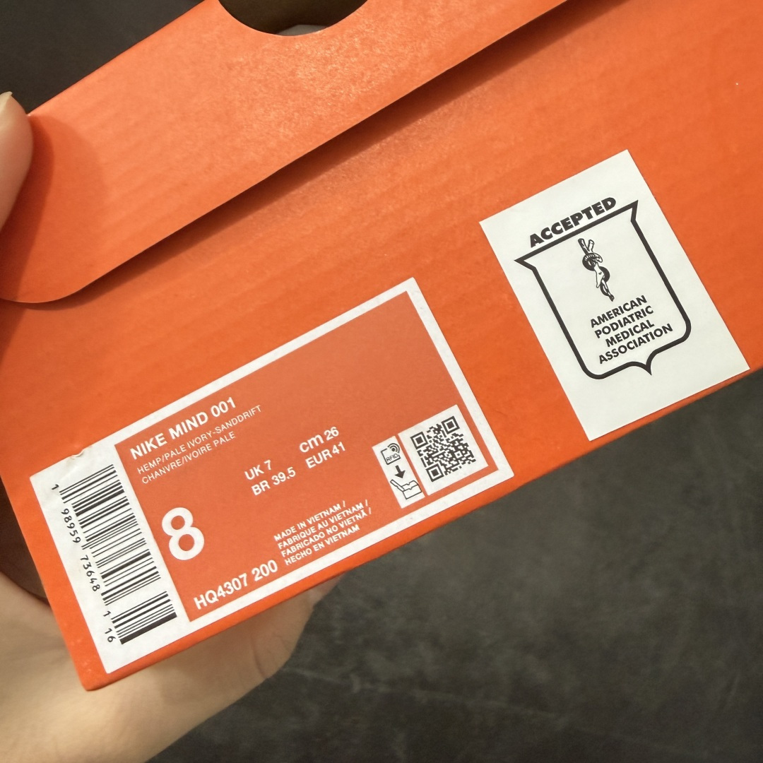 图片[10]-【美版GX】NK Mind 001 黑科技足底按摩舒适贴合训练鞋 土色 浅裸粉 HQ4307-200 全新版本 顶级品质 正确细节 原鞋盒 1：1标配组合底 MD软底 渐变雾面大底 超高清洁度 按摩功能效果同步原版 区别市场通货 Mind 001 从神经科学中汲取灵感，打造出一款不仅外观独特，更能为穿着者带来别样感知体验的球鞋，此次新作将继续延续此核心方向。历时十年打磨的 Mind 系列，承载着 Nike 对未来鞋款的愿景呈现。系列中的每双鞋，外底均由 22 个独立泡沫结节构成，旨在模拟赤足般的体验。这些结节N通过与足底感官感受器的相互作用，从而促进人体的自然步态。 尺码：37.5 38.5 40 41 42.5 44 45 46 47.5 48.5和官网一样偏小一码-选品中心