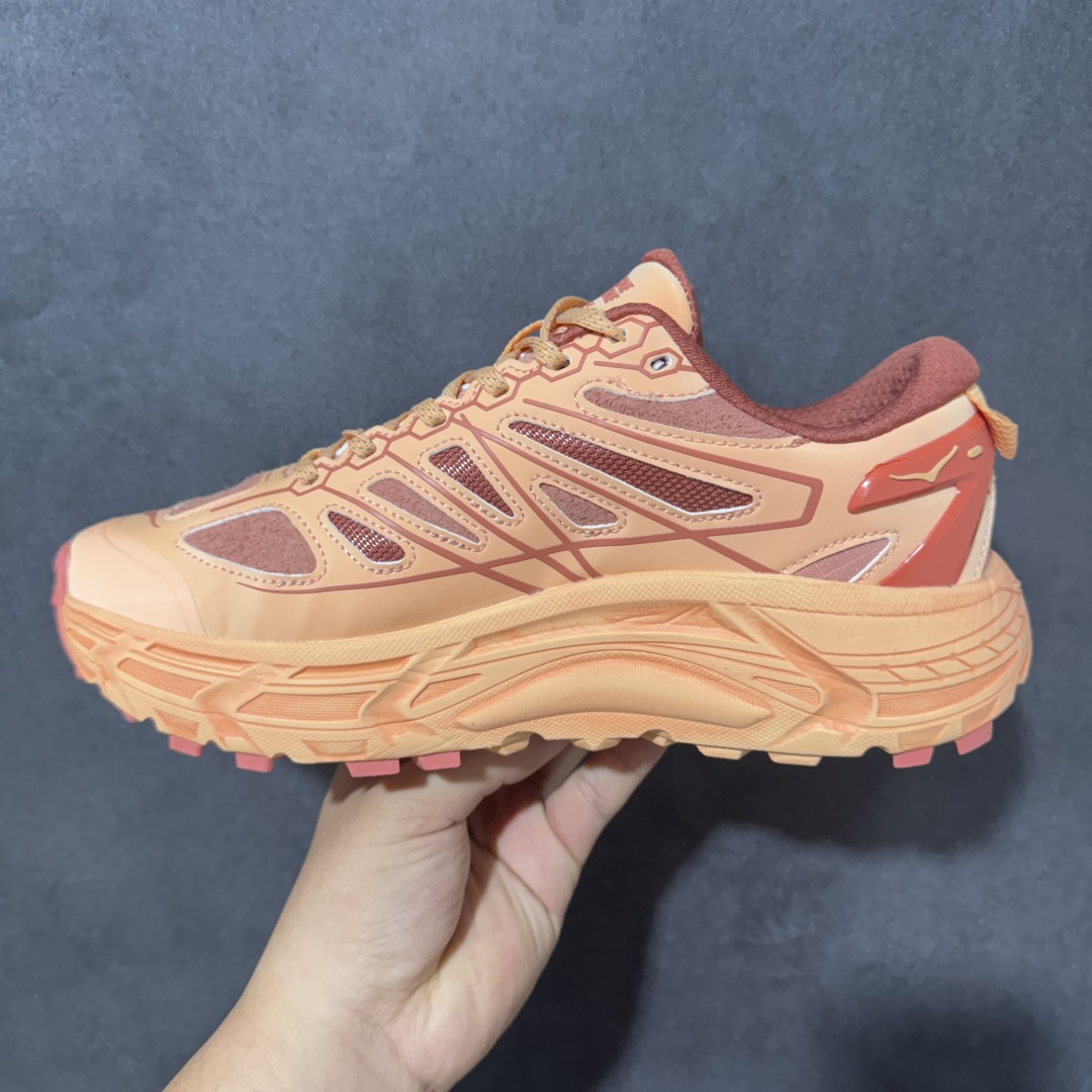 图片[2]-【公司级】HOKA ONE ONE Mafate Speed 2 TS Low 轻量低帮户外越野跑鞋 户外山脉越野轻量运动跑鞋 鞋面用轻的无缝架构 鞋带用了弹性不易松脱的扁宽弹性鞋带 轻薄的TPU贴在透气的鞋面上 以前掌与中掌部分进行加宽 橡胶大底 EVA缓震鞋底用滚动平衡技术引导跑者自然步态 货号：1181770 尺码：36 36.5 37.5 38 38.5 39 40 40.5 41 42 42.5 43 44 45-选品中心