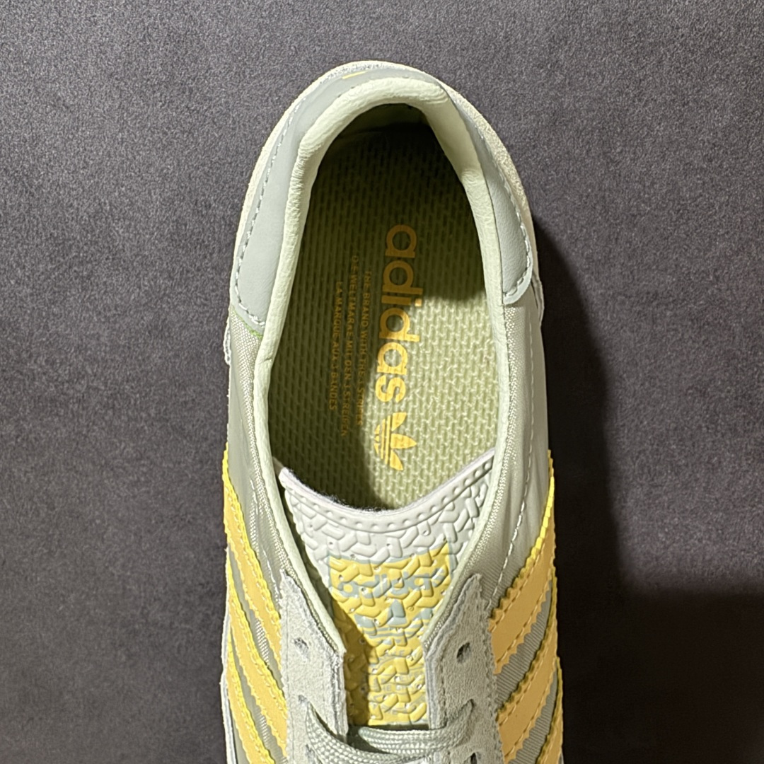 图片[6]-【公司级】阿迪达斯 ADIDAS SL 72 运动跑步鞋，全新设计灵感源自于上世纪 70 年代的经典款 aidas SL 72。这次联手adidas Maker\’s Lab 携手日本鞋履修理店RECOUTURE、艺术家 Helen Kirkum三方共同设计打造。中底露出的部分 Boost 材质采用装扮，同时格外醒目。外底采用锯齿造型装扮，夸张的纹路设计巧妙的展现出经典天足人脸Logo。鞋身以环扣形式代替传统鞋带从孔，贯彻鞋面多层设计概念。整双鞋底以全掌Boost缓震科技，宽大中底设计一直延伸出鞋面，明显看出鞋面与中底之间的空隙。 货号：IE3476 尺码：36 36⅔ 37⅓ 38 38⅔ 39⅓ 40 40⅔ 41⅓ 42 42⅔ 43⅓ 44 45-选品中心