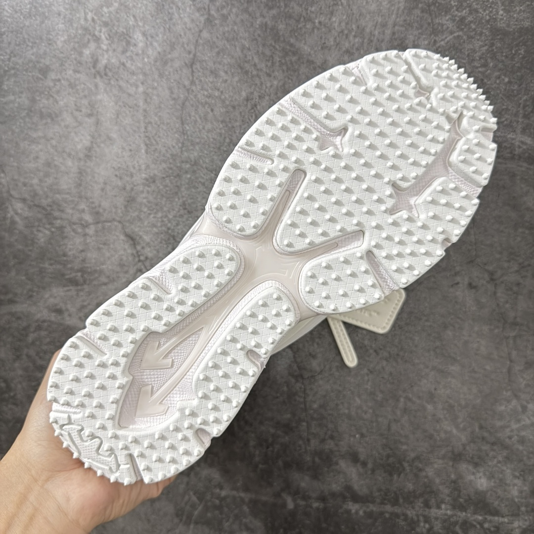 图片[9]-【OK纯原版本】OFF-WHITE OW运动鞋 春夏走秀款球鞋 所有配件均通过定做出产正品裁片 原版比例大箭头定制网眼布双拼牛皮进口机器针车 数控针距精准做工不输大牌里层为高密度透气网眼布/垫脚羊皮私模重工抓地橡胶底 后跟坡度最贴切原版鞋型脱模 厚底约4CM 原盒包装配 TPU大底 尺码：35-46-选品中心