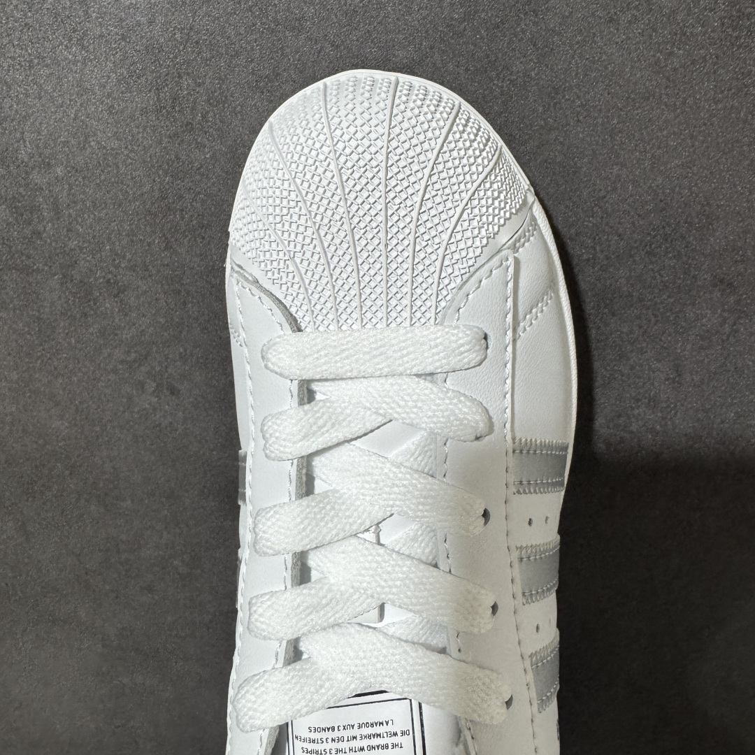 图片[5]-【公司级】Adidas Originals Superstar II全新配色 贝壳头休闲板鞋 独家控货 平台正单 全鞋百分百原材料 全鞋电脑针车 Logo针车间距针数原版一致 皮料切割冲裁零瑕疵 原鞋一致含胶量大底 原盒中文内外标 大几率过验 不对比市面只对比原鞋 只服务最高端市场 货号：JI0079 尺码：35-45带半码-选品中心