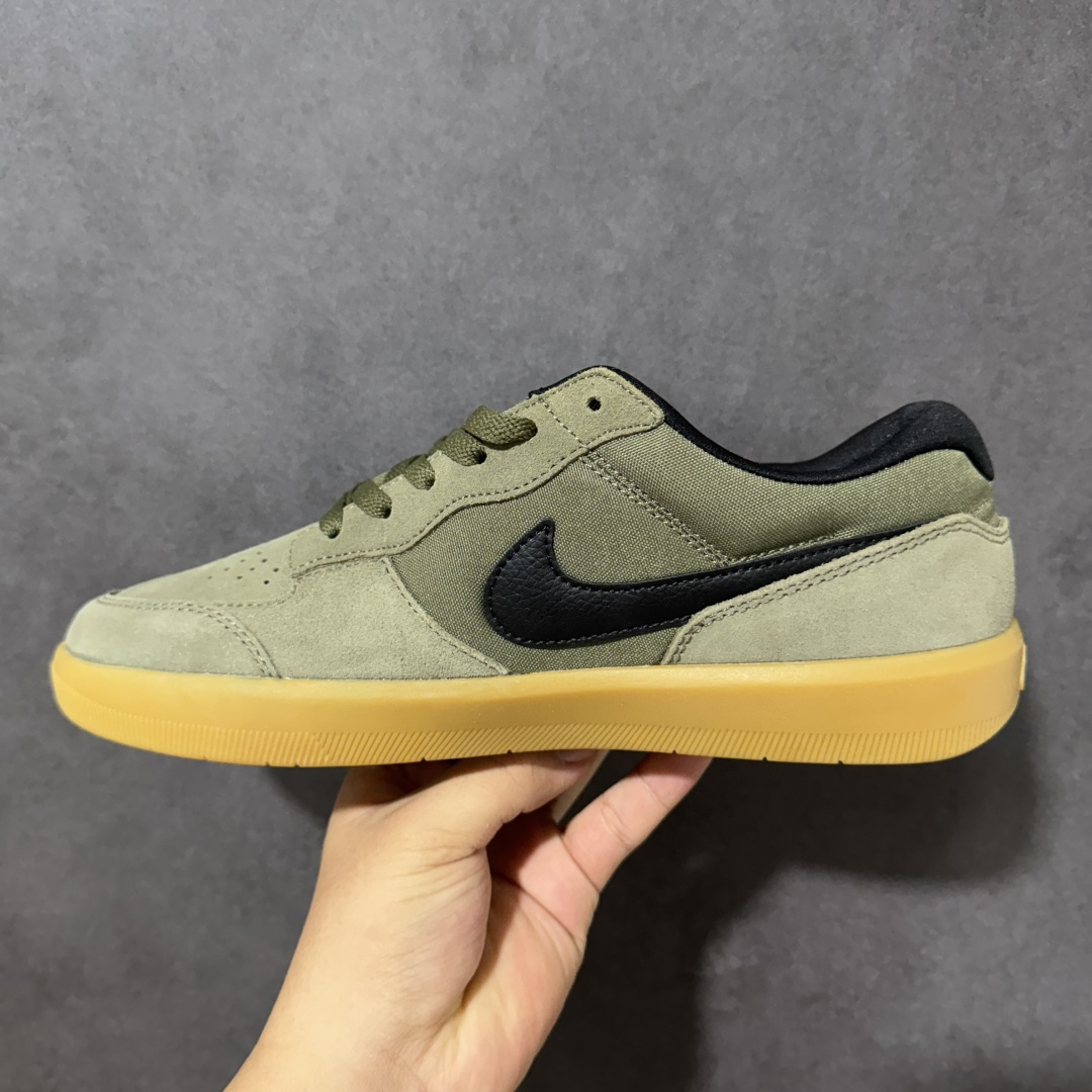 图片[2]-【公司级】Nike SB Force 58 \”Grey/White\” 全新配色 近日，两款全新 Nike SB Force 58 鞋款首度曝光并释出官图。两双鞋均采用灰色主打，鞋头和后跟处分别以灰色和蓝色妆点，构色清爽简约。鞋面由帆布和麂皮拼接，层次感丰富。搭配硫化外底，耐磨耐穿。鞋舌及中底后跟处饰有Nike SB Logo，表明鞋款身份。采用包边设计，经久耐穿，硫化结构则有效提升灵活性，穿上这款全新推出的创意力作，助你耀动街 头 货号：IQ8398 200 尺码：36 36.5 37.5 38 38.5 39 40 40.5 41 42 42.5 43 44 45-选品中心