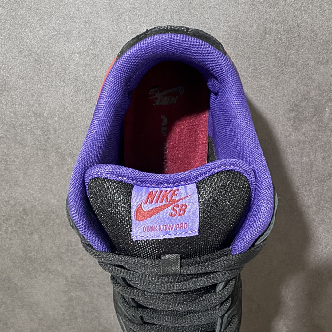 图片[6]-【定制版】NIKE DUNK SB LOW 全新配色 SB顾名思义，具有经典的Dunk血缘，又注入了更多的时尚元素。相较于普通的Dunk滑板鞋，改良版的Dunk SB加厚了鞋舌的填充，使舒适性大大提升，同时也更方便穿脱；中底部分则加入了脚感柔软舒适Zoom Air气垫，有效吸收滑板等极限运动在落地时带来的冲击力，为街头运动者们提供更好的保护 货号：HQ1625 500 尺码：36 36.5 37.5 38 38.5 39 40 40.5 41 42 42.5 43 44 45 46-选品中心