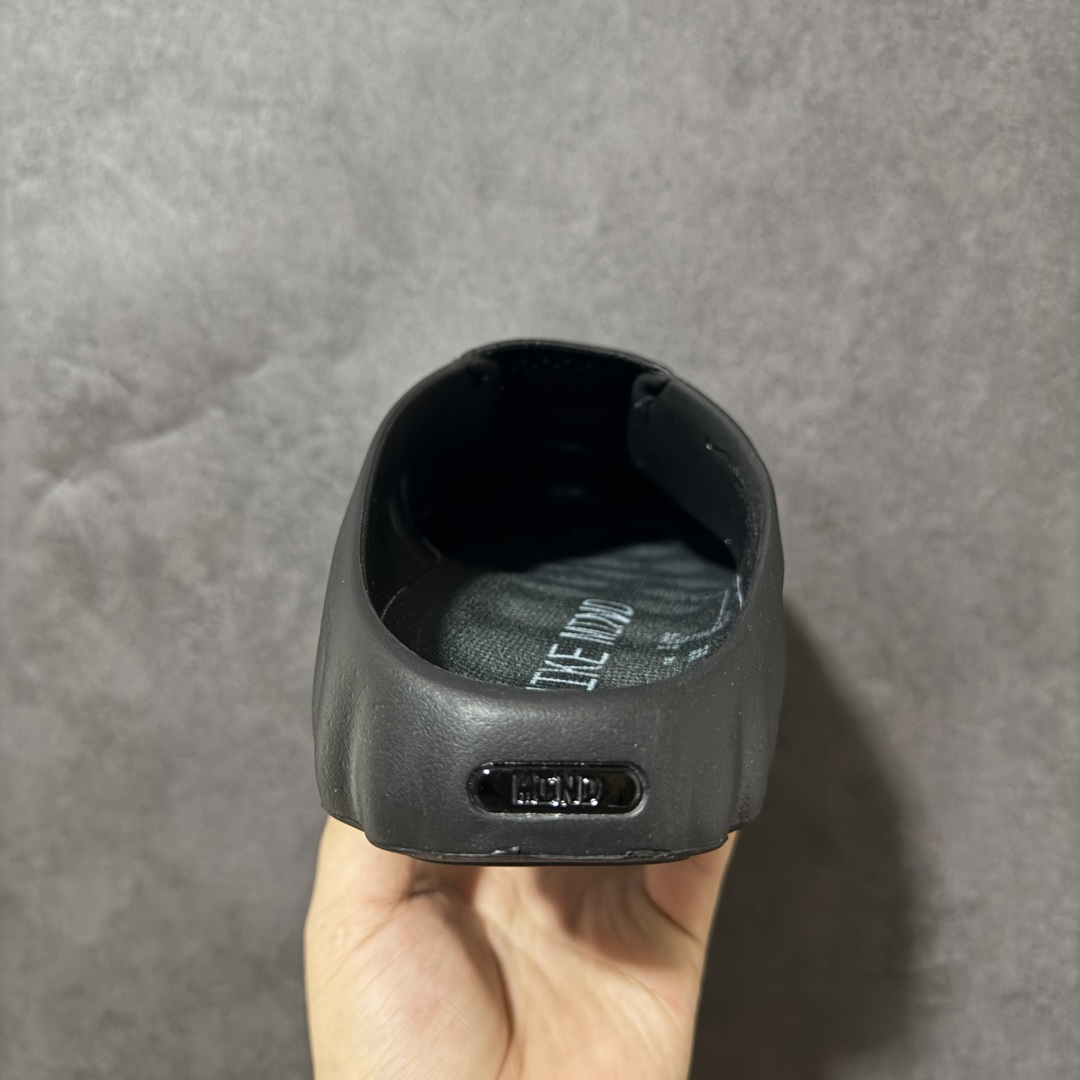 图片[4]-【M版纯原】Nike Mind 001 神经科学足底按摩包头拖鞋 棕红色 HQ4307-005 同源ZP原材 匠心打造 🔹原厂MD一体发泡大底：全套原模开版，渐变雾面哑光喷漆，柔软回弹和ZP完全一致。 🔹22颗独立PEBAX泡棉按摩底：黑科技活塞式按摩脚感，踩下去的Q弹感和ZP无差。 🔹正确组合大底：鞋头前后跟橡胶贴片，耐磨防滑，细节还原到每一处。 🔹高还原细节：TPU电镀银Swoosh、针织透气鞋舌、高弹原鞋垫，清洁度拉满。 尺码：36 36.5 37.5 38 38.5 39 40 40.5 41 42 42.5 43 44 44.5 45 46 47.5 48.5 49.5 50.5 ⚠️尺码提示：偏小一码，建议拍大一码，脚感更舒适。-选品中心