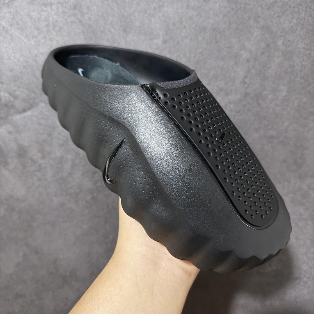 图片[3]-【M版纯原】Nike Mind 001 神经科学足底按摩包头拖鞋 棕红色 HQ4307-005 同源ZP原材 匠心打造 🔹原厂MD一体发泡大底：全套原模开版，渐变雾面哑光喷漆，柔软回弹和ZP完全一致。 🔹22颗独立PEBAX泡棉按摩底：黑科技活塞式按摩脚感，踩下去的Q弹感和ZP无差。 🔹正确组合大底：鞋头前后跟橡胶贴片，耐磨防滑，细节还原到每一处。 🔹高还原细节：TPU电镀银Swoosh、针织透气鞋舌、高弹原鞋垫，清洁度拉满。 尺码：36 36.5 37.5 38 38.5 39 40 40.5 41 42 42.5 43 44 44.5 45 46 47.5 48.5 49.5 50.5 ⚠️尺码提示：偏小一码，建议拍大一码，脚感更舒适。-选品中心