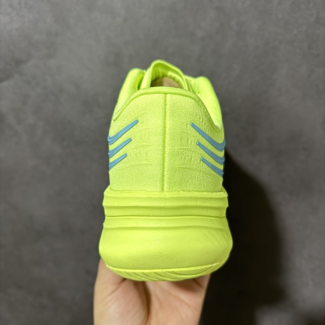 图片[4]-【公司级】ADIDAS SUPERNOVA RISE 4M 防滑耐磨舒适跑步鞋 采用Dreamstrike+中底，力求为触地添舒适。搭配实穿Adiwear外底，助你扎实踩地、从容迈步。• 常规版型• 系带设计• 三明治网眼鞋面• Support Rods系统• Dreamstrike+中底• Adiwear外底。 货号：LB0185 尺码：40-45-选品中心