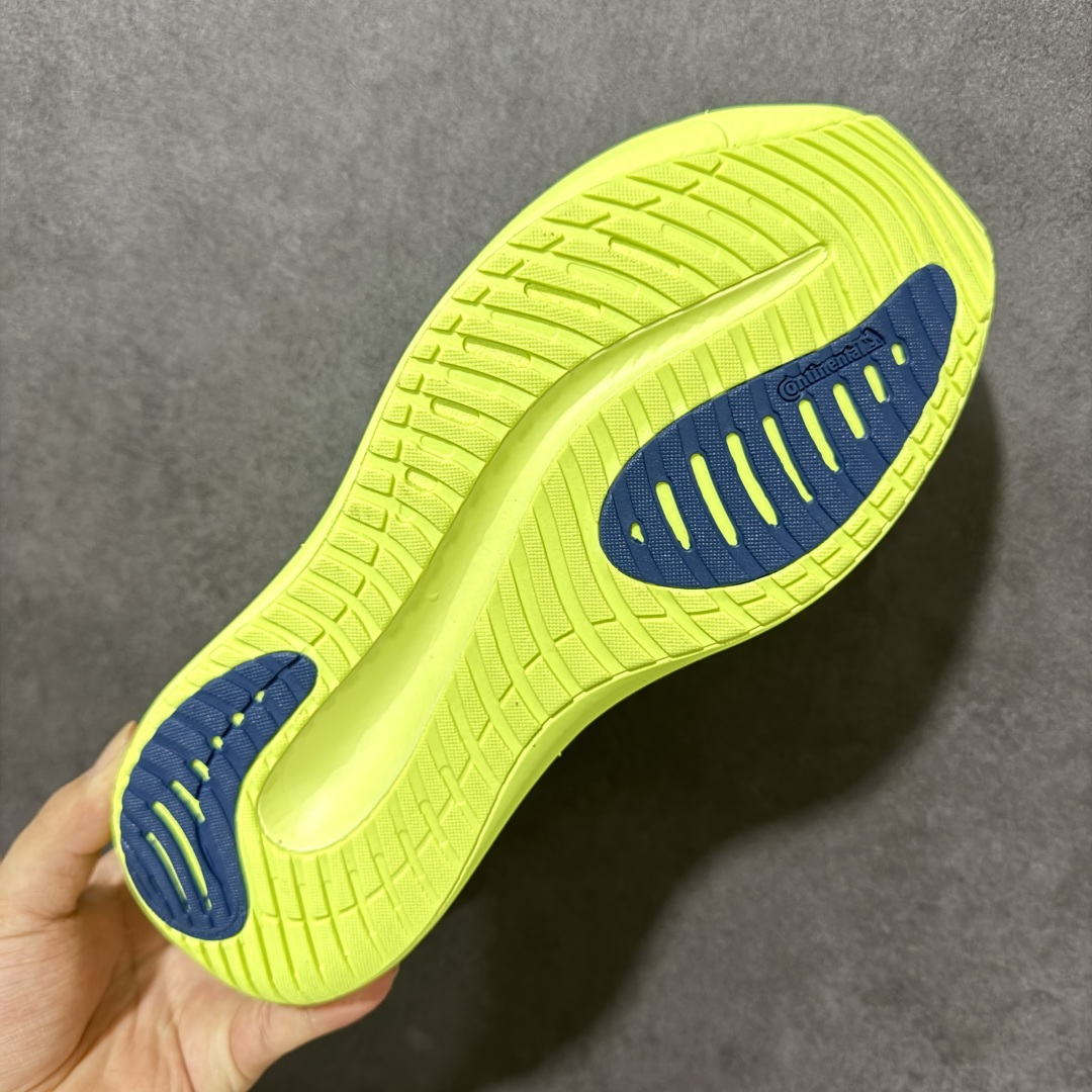 图片[9]-【公司级】ADIDAS SUPERNOVA RISE 4M 防滑耐磨舒适跑步鞋 采用Dreamstrike+中底，力求为触地添舒适。搭配实穿Adiwear外底，助你扎实踩地、从容迈步。• 常规版型• 系带设计• 三明治网眼鞋面• Support Rods系统• Dreamstrike+中底• Adiwear外底。 货号：LB0185 尺码：40-45-选品中心
