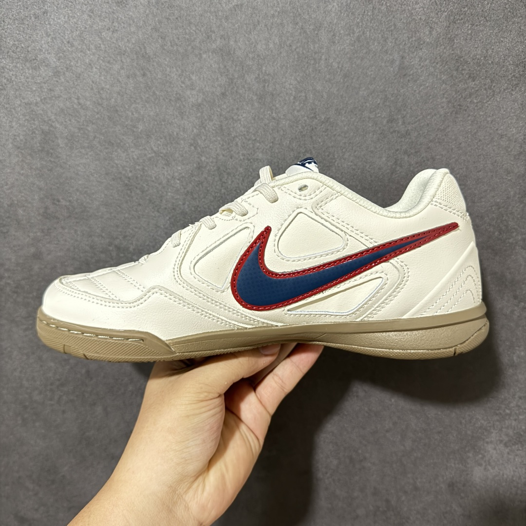 图片[2]-【公司级】NIKE GATO 低帮生活休闲鞋 透气网布眼融入皮革，织和物合成材质覆面，营造21世初纪的畅跑美学概念。泡棉中底盈轻缓震，带来舒的适足底感受。全胶橡外底，铸就出抓色地力。 货号：IH4380-110 尺码：36-45没半码-选品中心