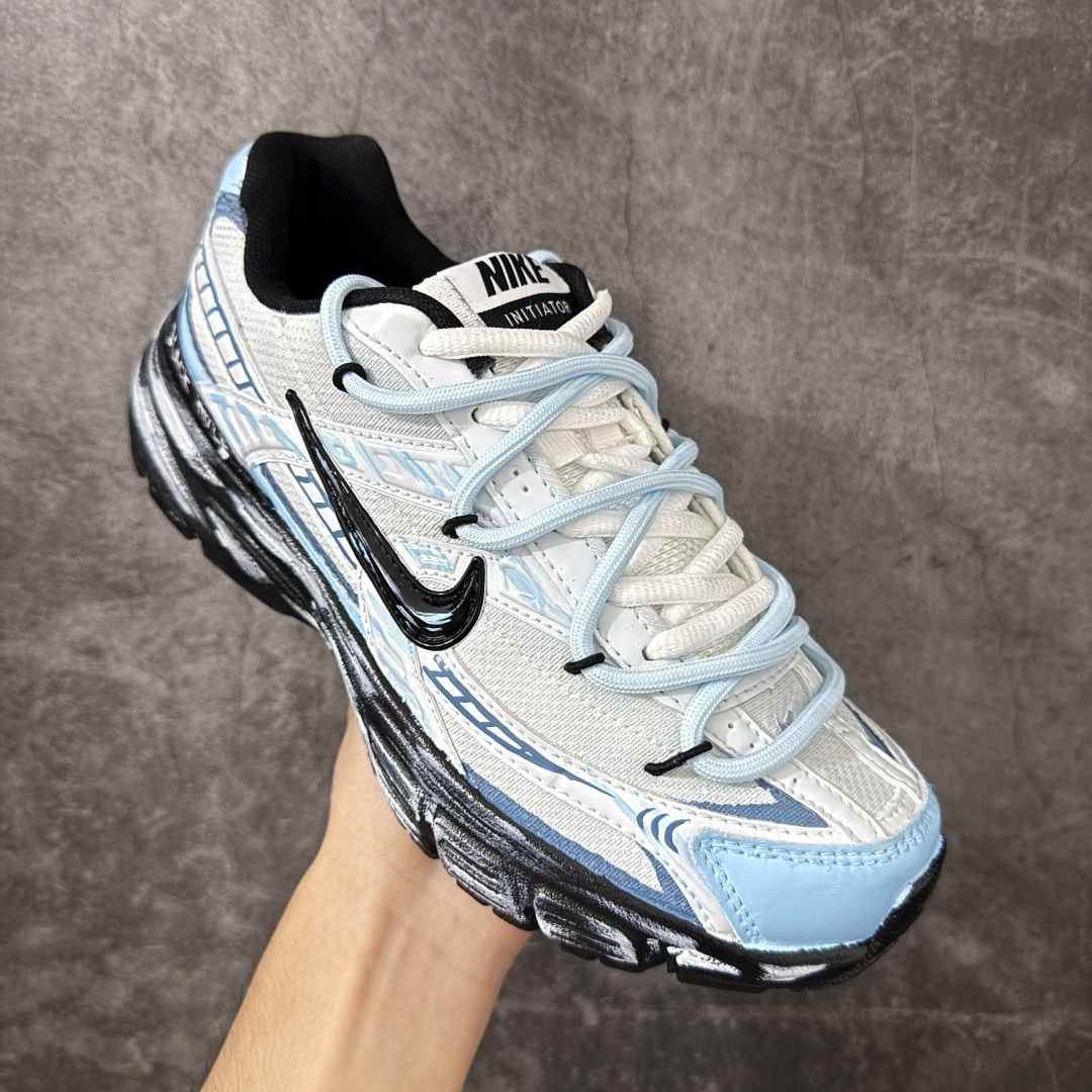 图片[3]-【手绘定制版】NIKE INITIATOR 创始者系列复古休闲运动舒适跑鞋 此款为人工手绘定制图案 原版基于Nike Initiator修改款 加以创意定制 完美品质做工 个性十足 原厂原档案数据开发 原盒包装 舒适有型适合日常穿着 该鞋款延续千禧年经典设计搭载泡绵中底厚实而轻盈 匠心细节巧搭立体耐克勾标志焕新演绎复古跑鞋 货号：394055-102 尺码：36-45带半码-选品中心