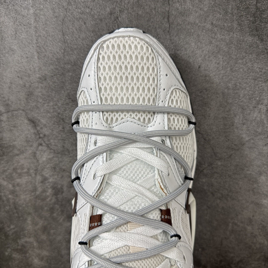 图片[5]-【手绘定制版】Nike V5 RNR 手工绘制恶作剧涂鸦 复古做旧 解构绑带 舒适百搭防滑耐磨 低帮跑步鞋 此款为人工手绘定制图案 原版基于Nike RNR 修改款 加以创意定制 完美品质做工 个性十足 原厂原档案数据开发 原盒包装 舒适有型适合日常穿着 该鞋款延续千禧年经典设计搭载泡绵中底厚实而轻盈 匠心细节巧搭立体耐克勾标志焕新演绎复古跑鞋 货号：HQ7901-102 尺码：36-45-选品中心