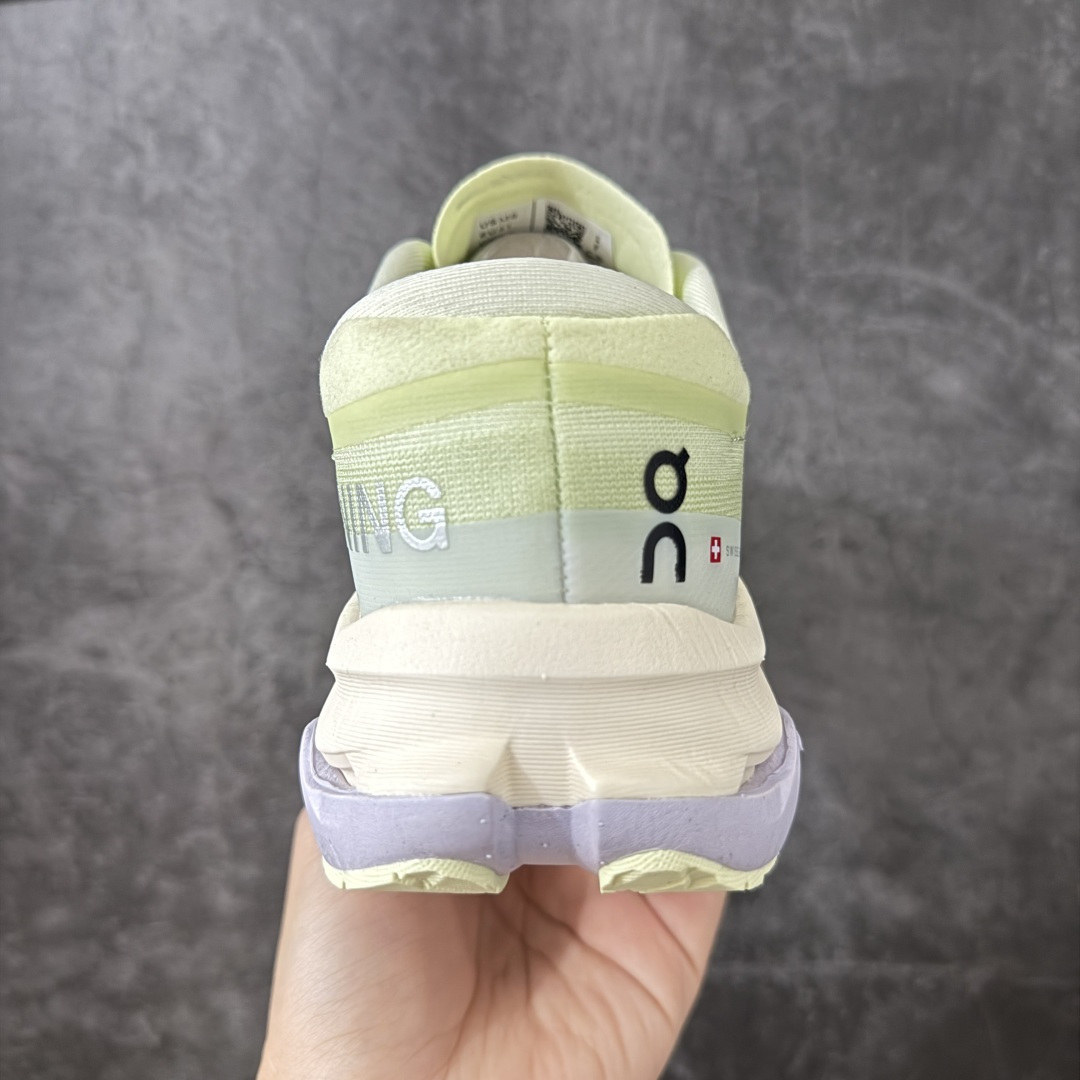 图片[4]-【公司级】On昂跑 Cloudmonster 3 Hyper 户外街头机能风跑步鞋 Cloud Hi Edge户外机能融合街头潮流 越界开启全新都市探索 CloudTec®专利科技鞋底搭载耐温耐用革新中底泡棉 同时以摇椅圆弧的机能感轮廓 带来流畅平稳的迈步 轻量透气的工程网格结合环保人造麂皮 衬托出活力醒目的视觉效果 是日常穿搭、旅行和城市探索的理想之选 货号： 3MH1024001 尺码：36-45无半码-选品中心