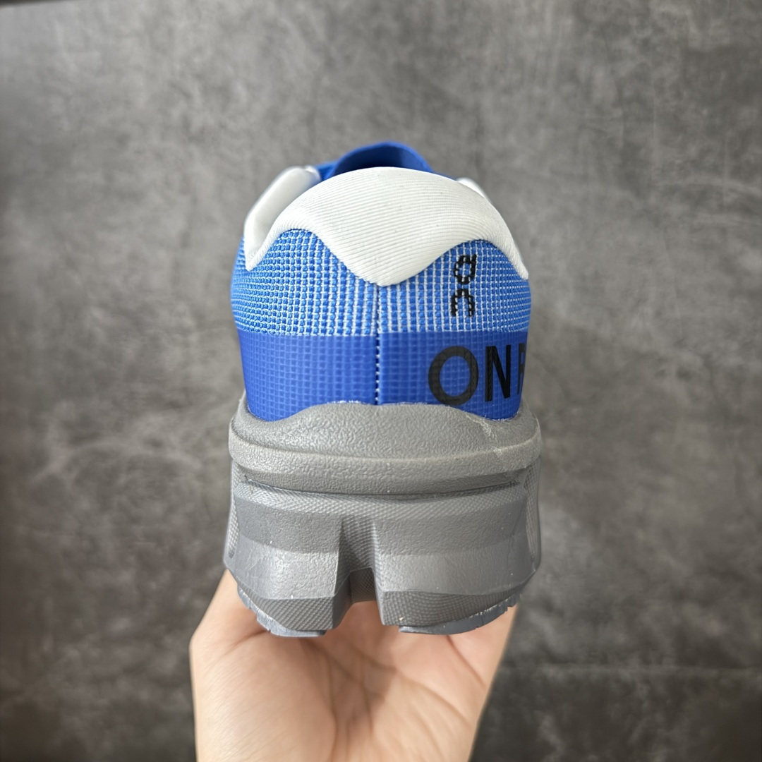 图片[4]-【公司级】On昂跑 Cloudmonster 3 Hyper 户外街头机能风跑步鞋 Cloud Hi Edge户外机能融合街头潮流 越界开启全新都市探索 CloudTec®专利科技鞋底搭载耐温耐用革新中底泡棉 同时以摇椅圆弧的机能感轮廓 带来流畅平稳的迈步 轻量透气的工程网格结合环保人造麂皮 衬托出活力醒目的视觉效果 是日常穿搭、旅行和城市探索的理想之选 尺码：36-45无半码-选品中心
