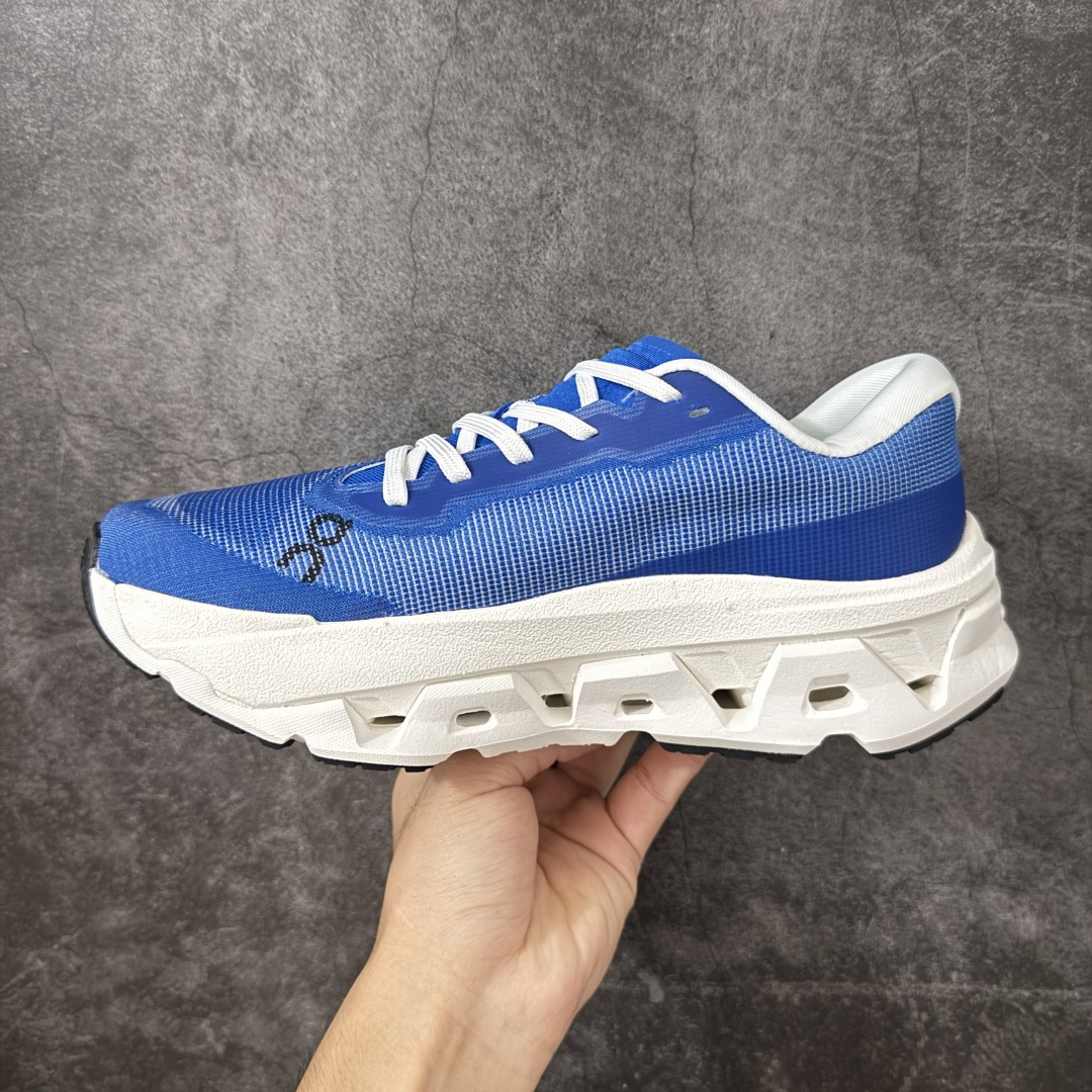 图片[2]-【公司级】On昂跑 Cloudmonster 3 Hyper 户外街头机能风跑步鞋 Cloud Hi Edge户外机能融合街头潮流 越界开启全新都市探索 CloudTec®专利科技鞋底搭载耐温耐用革新中底泡棉 同时以摇椅圆弧的机能感轮廓 带来流畅平稳的迈步 轻量透气的工程网格结合环保人造麂皮 衬托出活力醒目的视觉效果 是日常穿搭、旅行和城市探索的理想之选 货号：3MG10060223 尺码：36-45无半码-选品中心