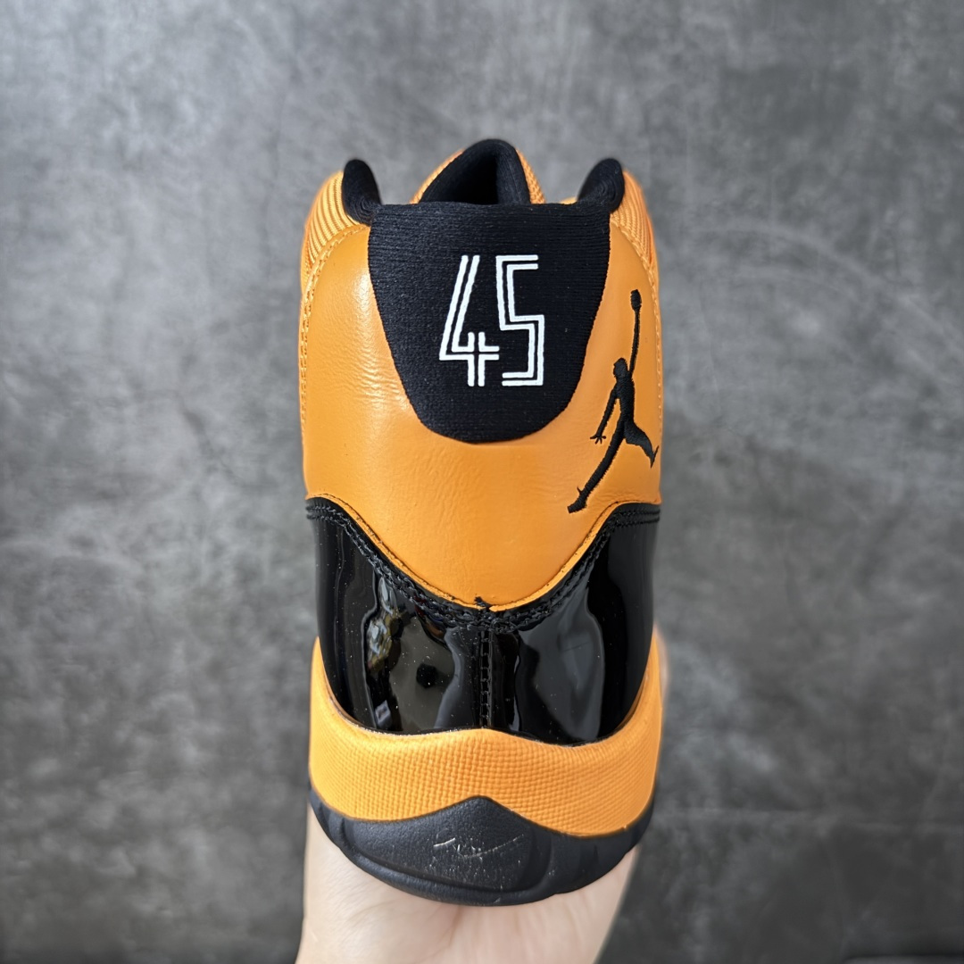 图片[4]-【外贸版】Air Jordan 11 Retro AJ11 乔11橘黄色 黑橙 CT8012-700   原楦原档案数据开模打造 原厂中底拉帮钢印 原厂漆皮 防冻不开裂 头层皮料 原装鞋撑 水晶大底正确色度色泽 原楦原数据刺绣 原厂车缝走线及对位 毫厘不差 飞人logo采用原数据电脑刺绣 原装正品碳纤维真实碳板 增强抗扭 原内标 原盒标 正确官方原盒 原厂防氧化水晶外底 原厂配套厂全掌solo气垫 尺码：40 40.5 41 42 42.5 43 44 44.5 45 46 47.5 48.5-选品中心