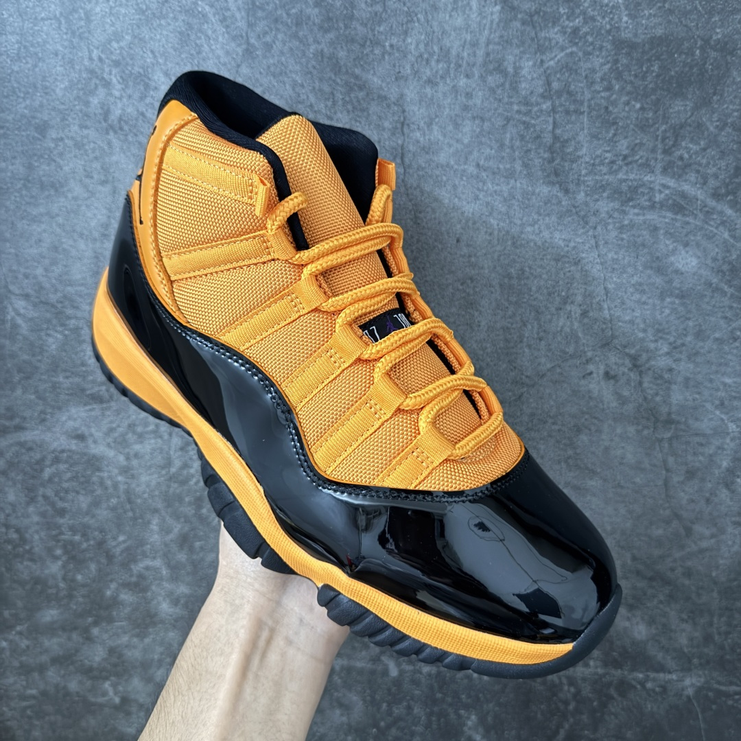 图片[3]-【外贸版】Air Jordan 11 Retro AJ11 乔11橘黄色 黑橙 CT8012-700   原楦原档案数据开模打造 原厂中底拉帮钢印 原厂漆皮 防冻不开裂 头层皮料 原装鞋撑 水晶大底正确色度色泽 原楦原数据刺绣 原厂车缝走线及对位 毫厘不差 飞人logo采用原数据电脑刺绣 原装正品碳纤维真实碳板 增强抗扭 原内标 原盒标 正确官方原盒 原厂防氧化水晶外底 原厂配套厂全掌solo气垫 尺码：40 40.5 41 42 42.5 43 44 44.5 45 46 47.5 48.5-选品中心