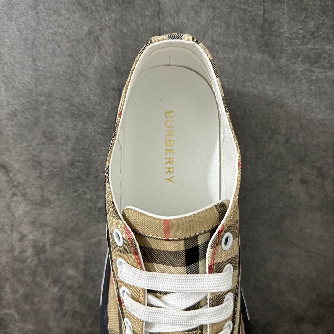 图片[8]-【公司级】巴宝莉新款板鞋 Burberry Vintage 经典时尚 百搭 休闲运动鞋 市场独家高端无胶工艺 全新亮相 可对比正品鞋面 无胶走线 大底采用手工缝制工艺 最高品质全面升级 专柜统一包装，Burberry 板鞋👟，细节拉满，简约时尚！👌#巴宝莉运动鞋 #burberry男鞋#Burberry鞋 #巴宝莉burberry #巴宝莉分享鞋子 尺码：36 37 38 39 40 41 42 43 44-选品中心