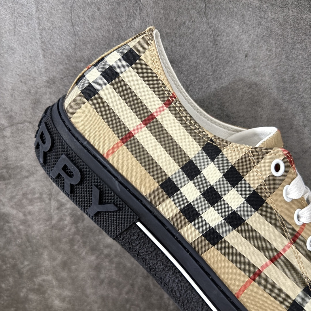 图片[7]-【公司级】巴宝莉新款板鞋 Burberry Vintage 经典时尚 百搭 休闲运动鞋 市场独家高端无胶工艺 全新亮相 可对比正品鞋面 无胶走线 大底采用手工缝制工艺 最高品质全面升级 专柜统一包装，Burberry 板鞋👟，细节拉满，简约时尚！👌#巴宝莉运动鞋 #burberry男鞋#Burberry鞋 #巴宝莉burberry #巴宝莉分享鞋子 尺码：36 37 38 39 40 41 42 43 44-选品中心