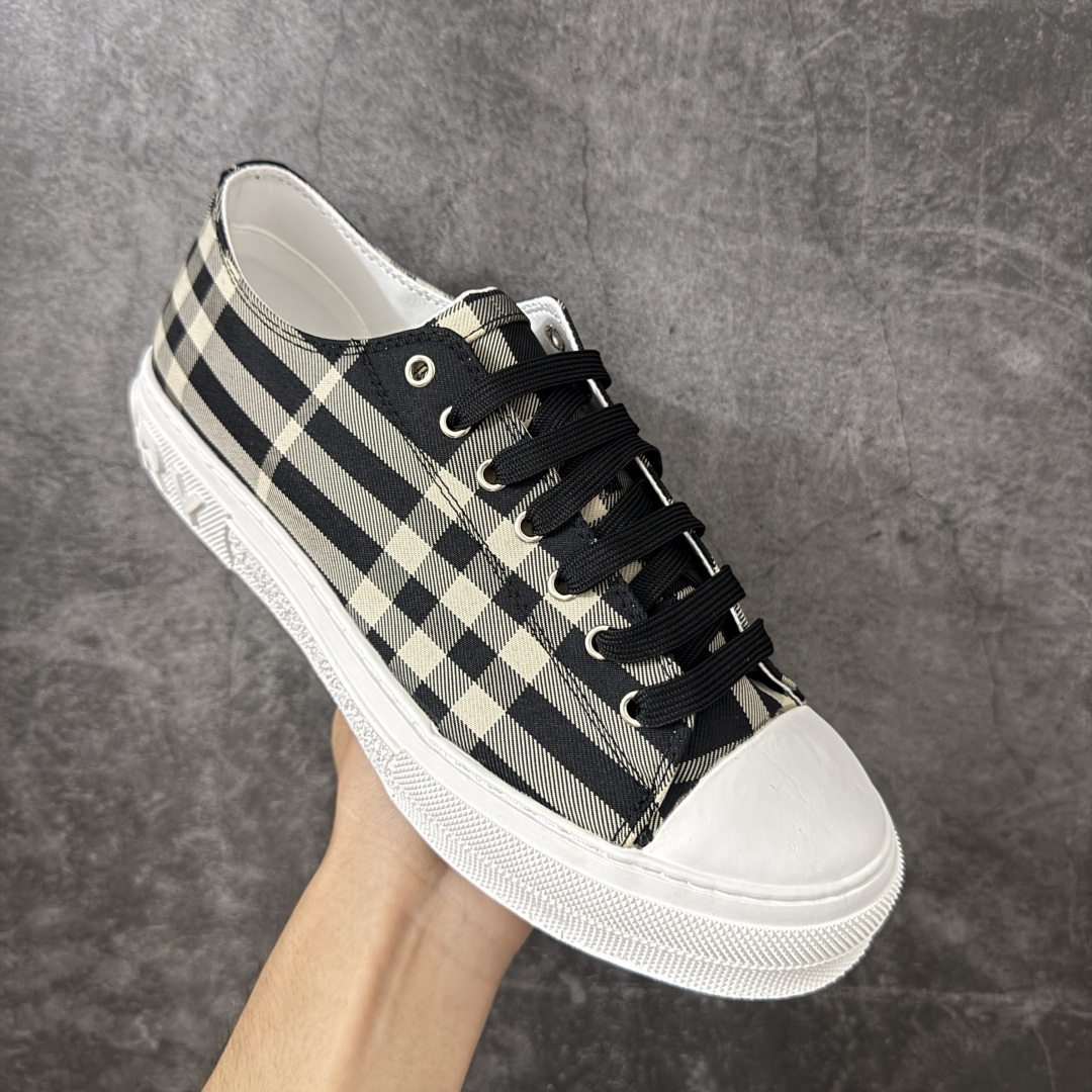 图片[3]-【公司级】巴宝莉新款板鞋 Burberry Vintage 经典时尚 百搭 休闲运动鞋 市场独家高端无胶工艺 全新亮相 可对比正品鞋面 无胶走线 大底采用手工缝制工艺 最高品质全面升级 专柜统一包装，Burberry 板鞋👟，细节拉满，简约时尚！👌#巴宝莉运动鞋 #burberry男鞋#Burberry鞋 #巴宝莉burberry #巴宝莉分享鞋子 尺码：36 37 38 39 40 41 42 43 44-选品中心