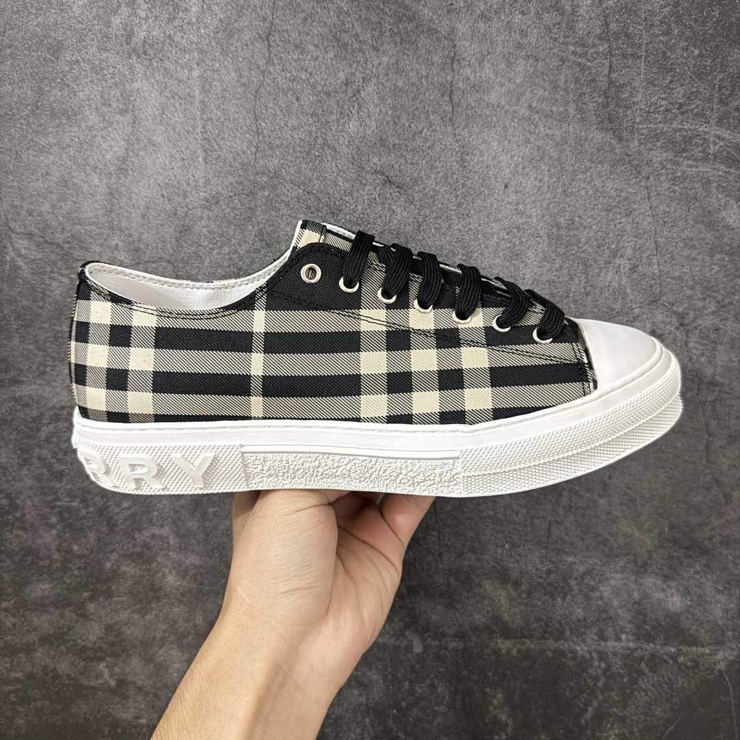 【公司级】巴宝莉新款板鞋 Burberry Vintage 经典时尚 百搭 休闲运动鞋 市场独家高端无胶工艺 全新亮相 可对比正品鞋面 无胶走线 大底采用手工缝制工艺 最高品质全面升级 专柜统一包装，Burberry 板鞋👟，细节拉满，简约时尚！👌#巴宝莉运动鞋 #burberry男鞋#Burberry鞋 #巴宝莉burberry #巴宝莉分享鞋子 尺码：36 37 38 39 40 41 42 43 44-选品中心