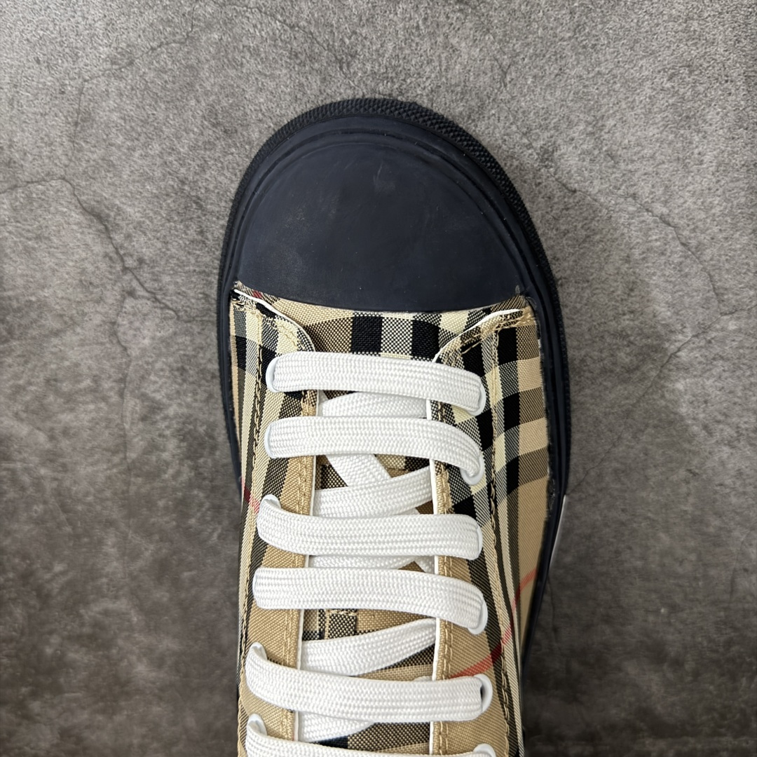 图片[5]-【公司级】巴宝莉新款板鞋 Burberry Vintage 经典时尚 百搭 休闲运动鞋 市场独家高端无胶工艺 全新亮相 可对比正品鞋面 无胶走线 大底采用手工缝制工艺 最高品质全面升级 专柜统一包装，Burberry 板鞋👟，细节拉满，简约时尚！👌#巴宝莉运动鞋 #burberry男鞋#Burberry鞋 #巴宝莉burberry #巴宝莉分享鞋子 尺码：36 37 38 39 40 41 42 43 44-选品中心